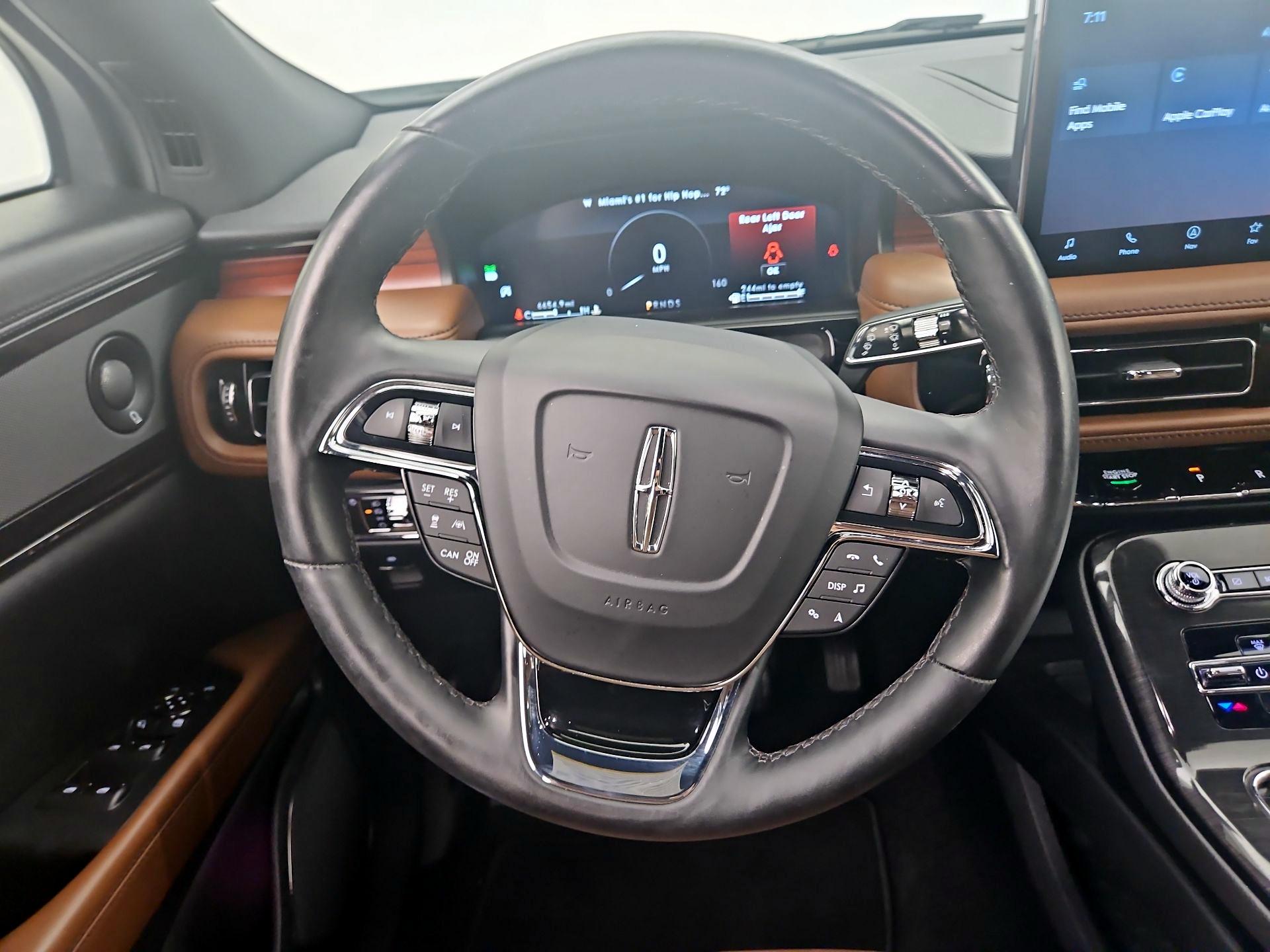 Thumbnail: 2023 Lincoln Nautilus - 10