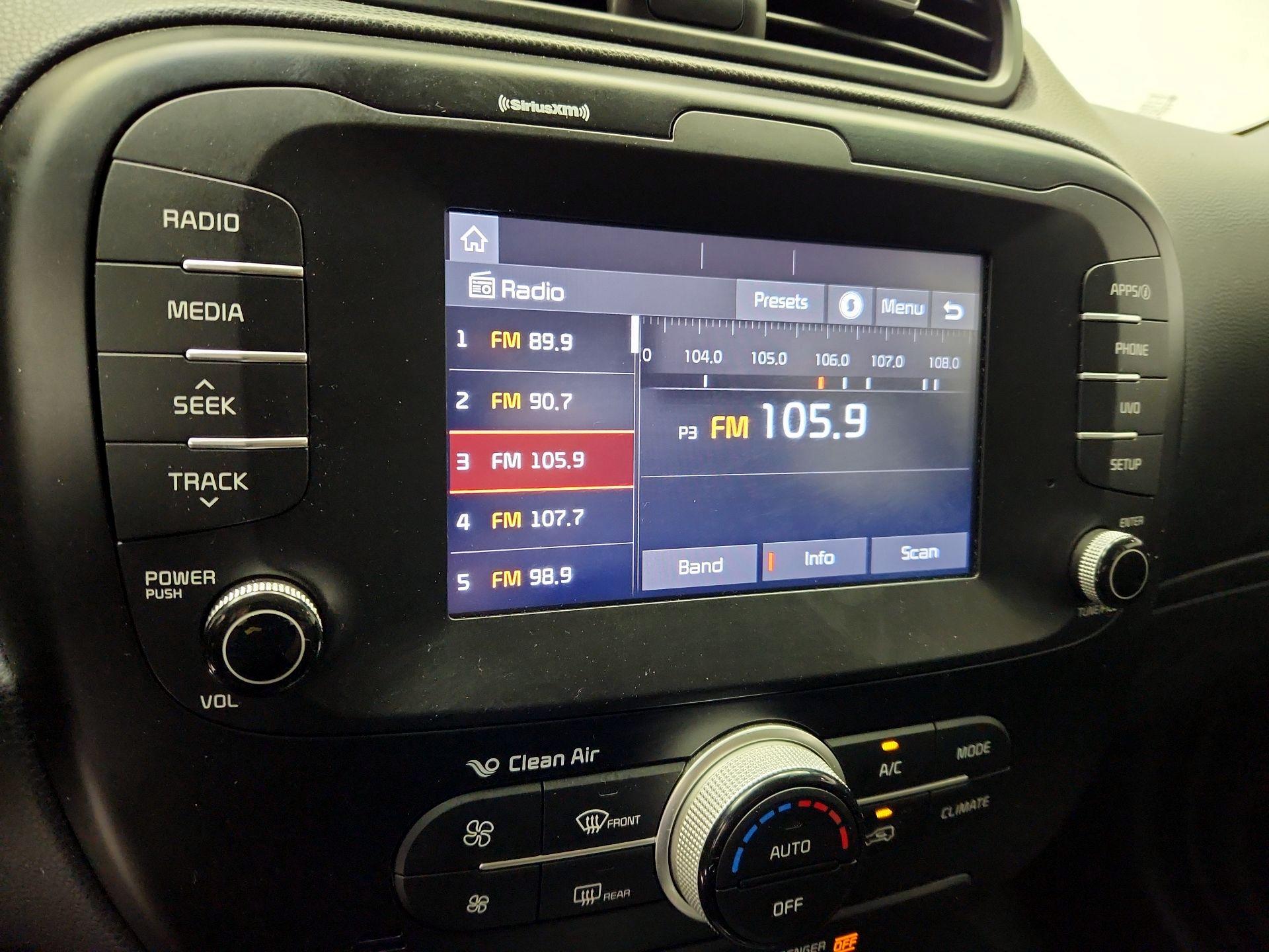 Thumbnail: 2018 Kia Soul - 15