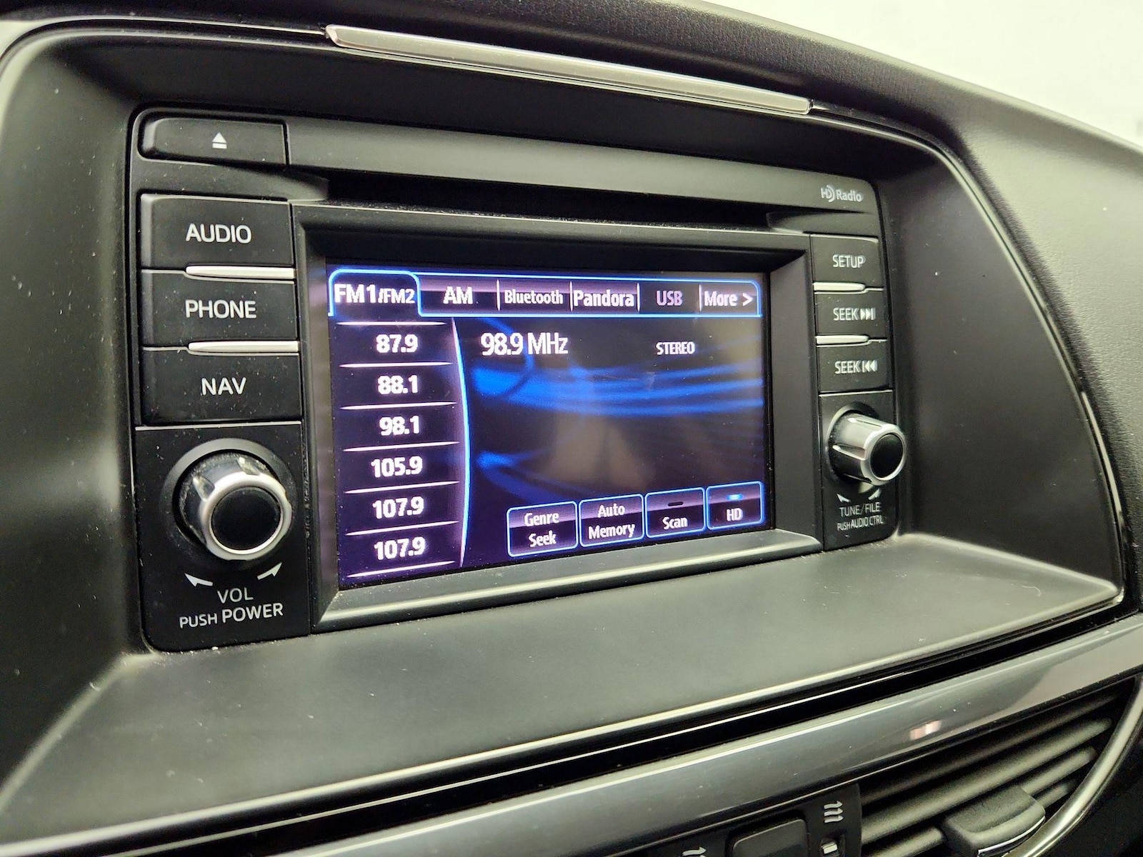 2015 Mazda MAZDA6 i Sport - Photo 16