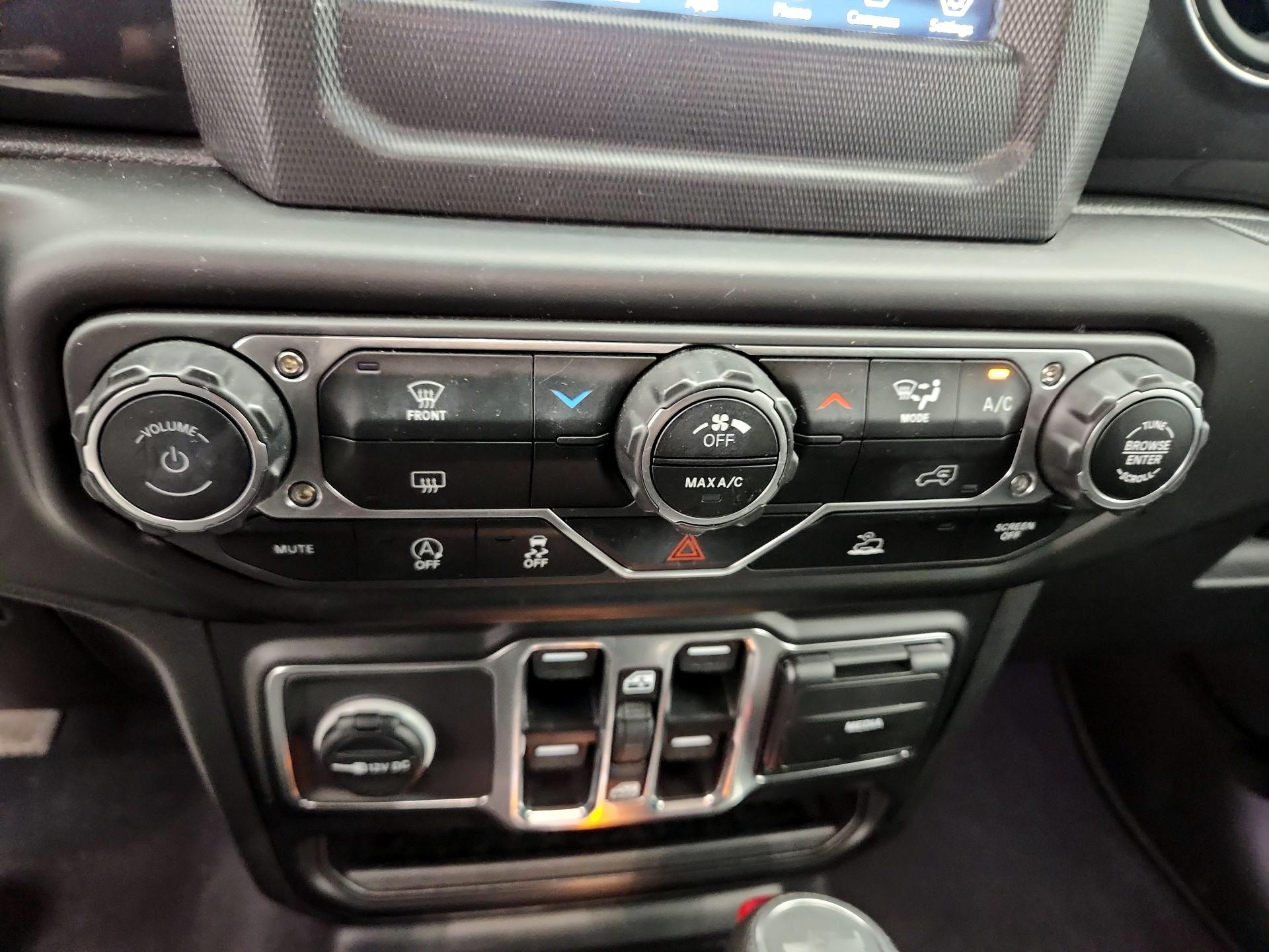 Thumbnail: 2023 Jeep Wrangler - 16