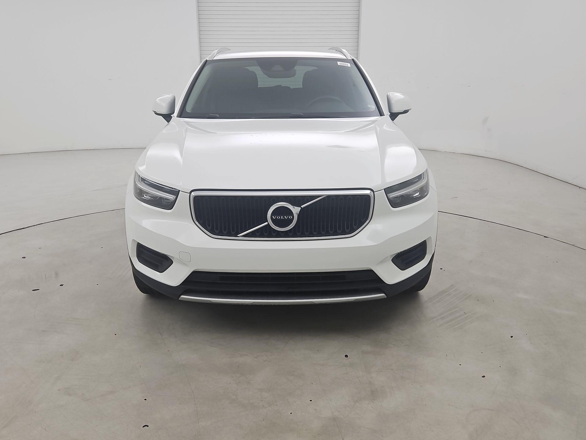 Thumbnail: 2020 Volvo XC40 - 2