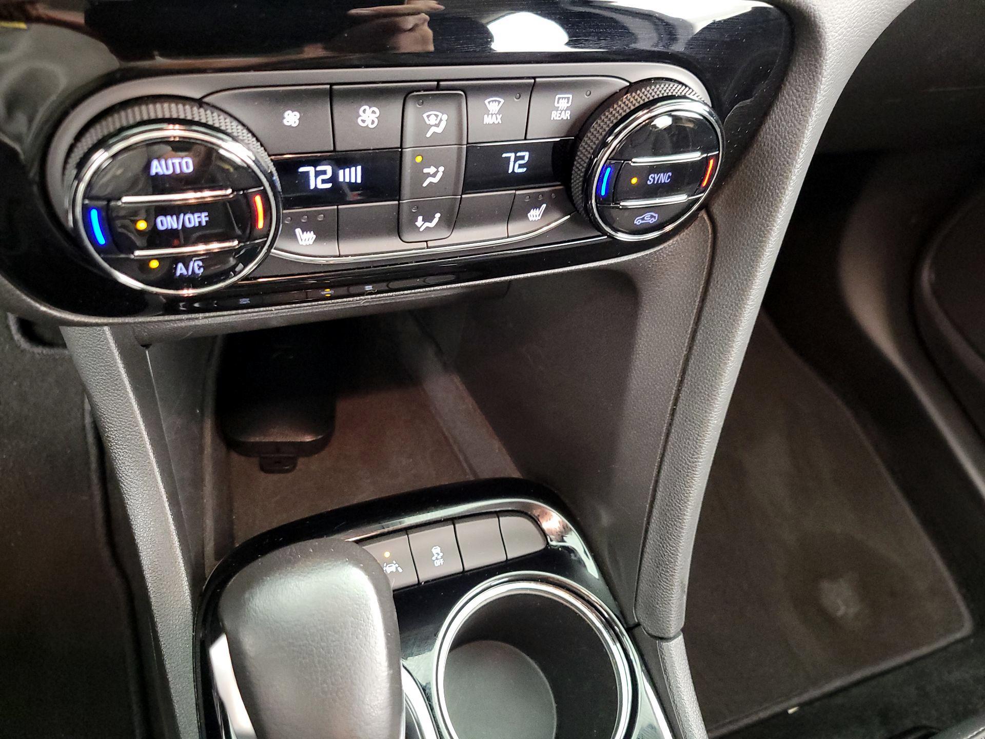 Thumbnail: 2023 Buick Encore GX - 16
