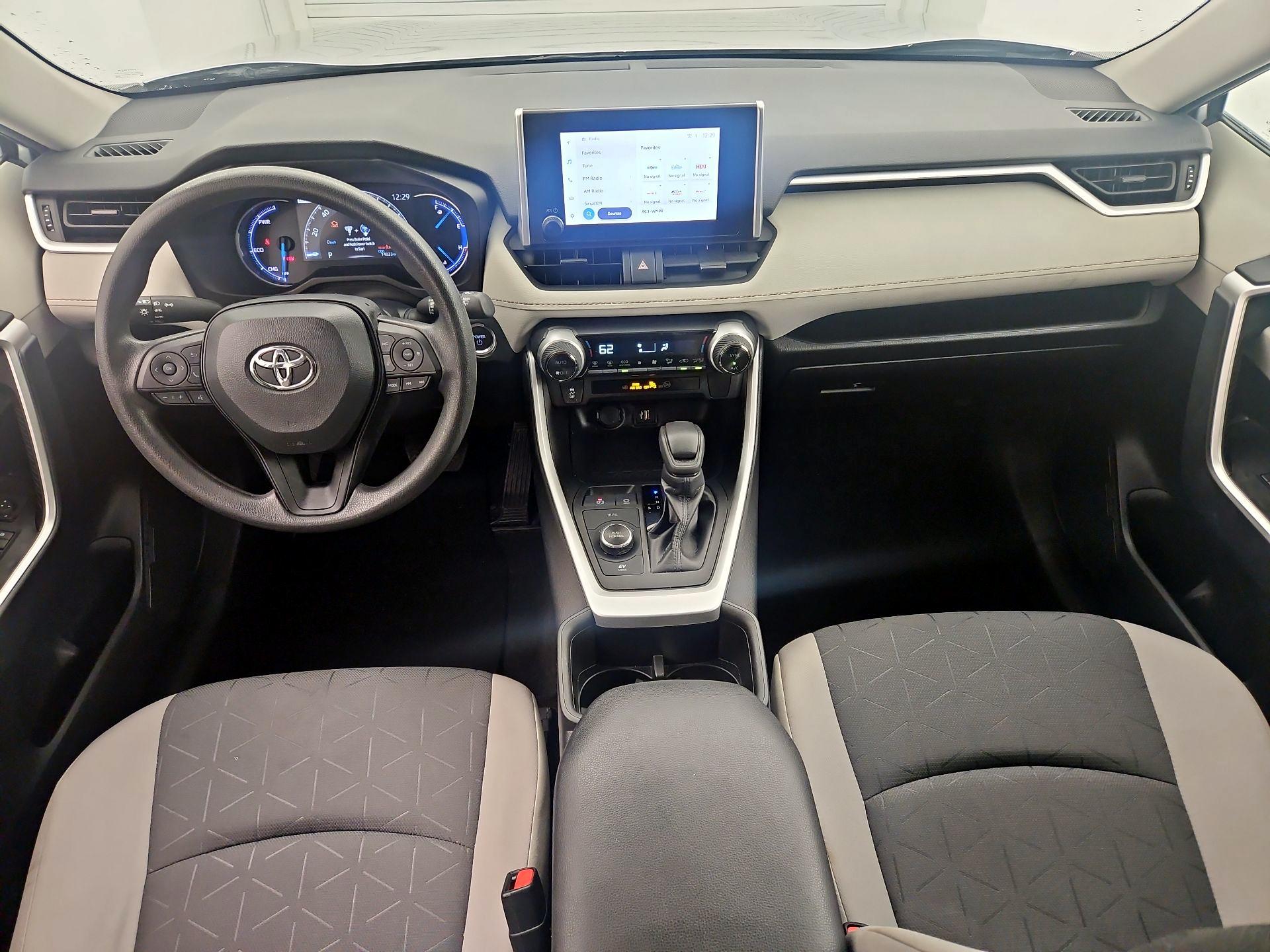 Thumbnail: 2024 Toyota RAV4 - 9