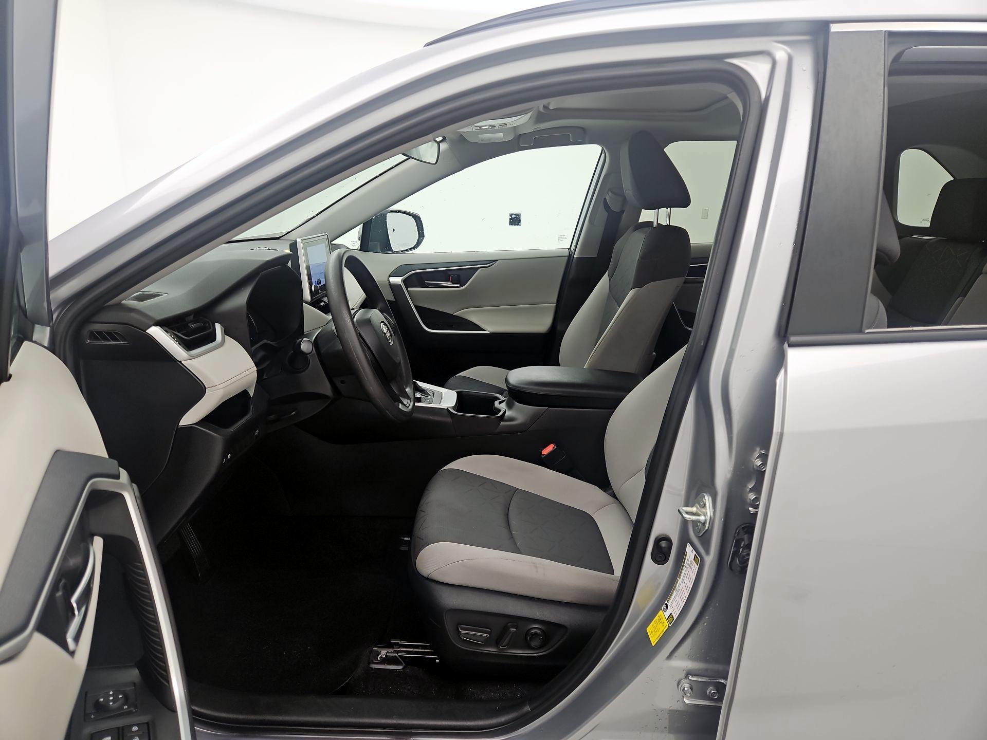 Thumbnail: 2024 Toyota RAV4 - 11