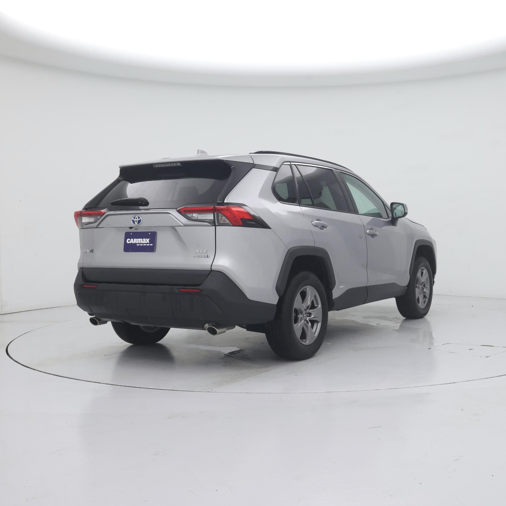 Thumbnail: 2024 Toyota RAV4 - 8