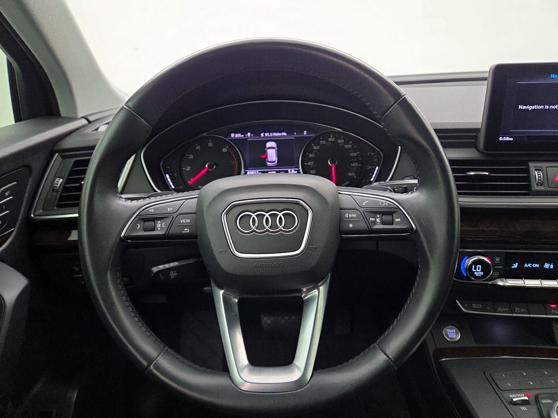 Thumbnail: 2020 Audi Q5 - 10