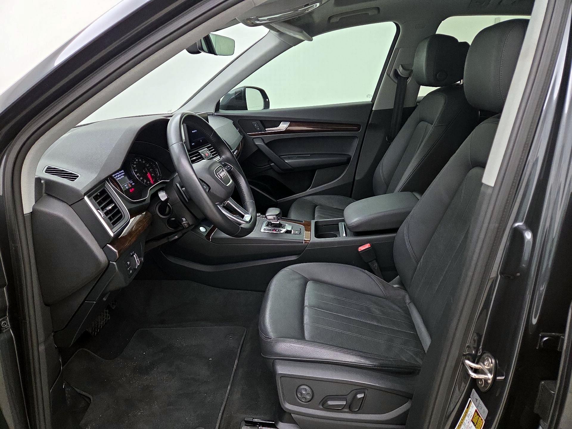 Thumbnail: 2020 Audi Q5 - 11