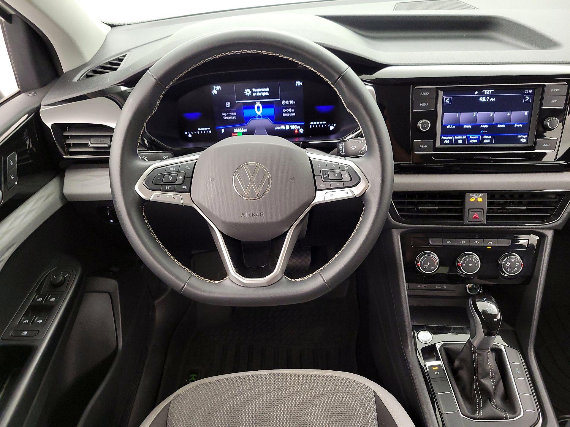 Thumbnail: 2024 Volkswagen Taos - 10