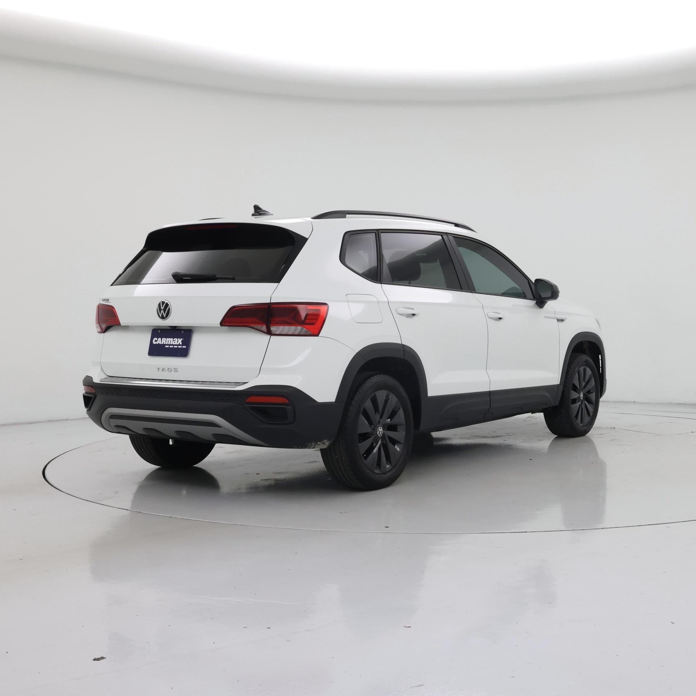 Thumbnail: 2024 Volkswagen Taos - 8