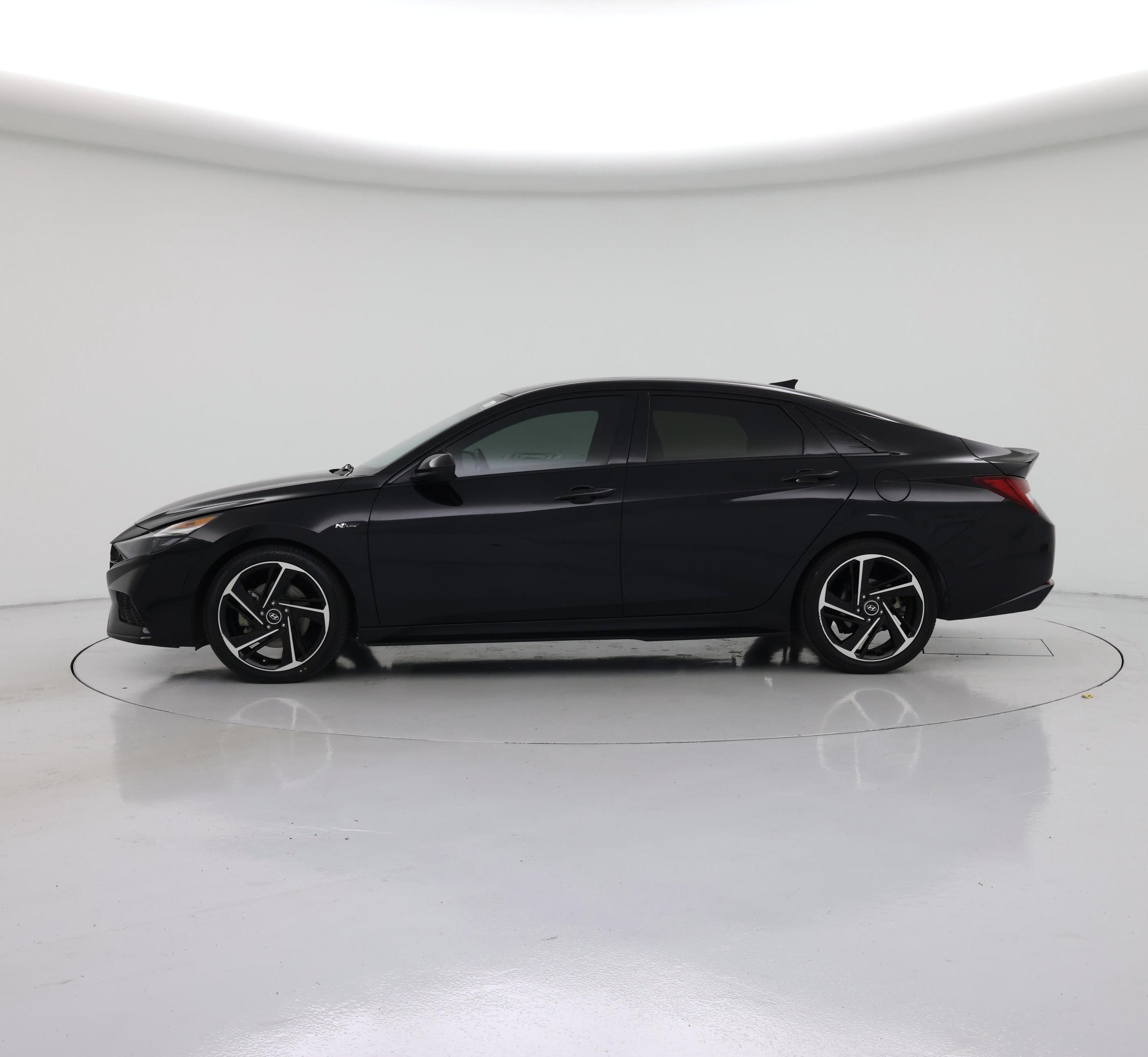 Thumbnail: 2023 Hyundai Elantra - 3