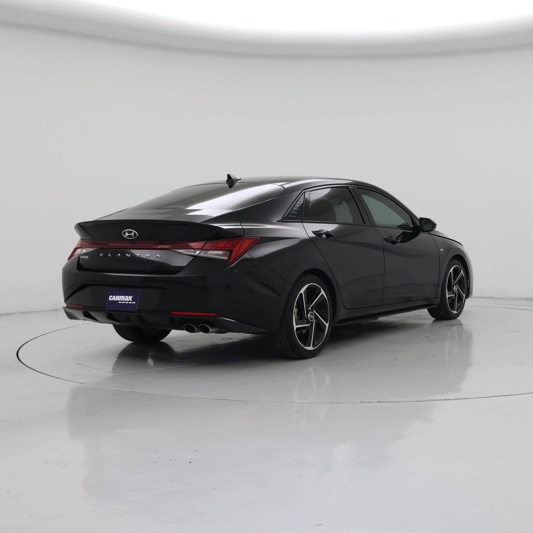 Thumbnail: 2023 Hyundai Elantra - 8