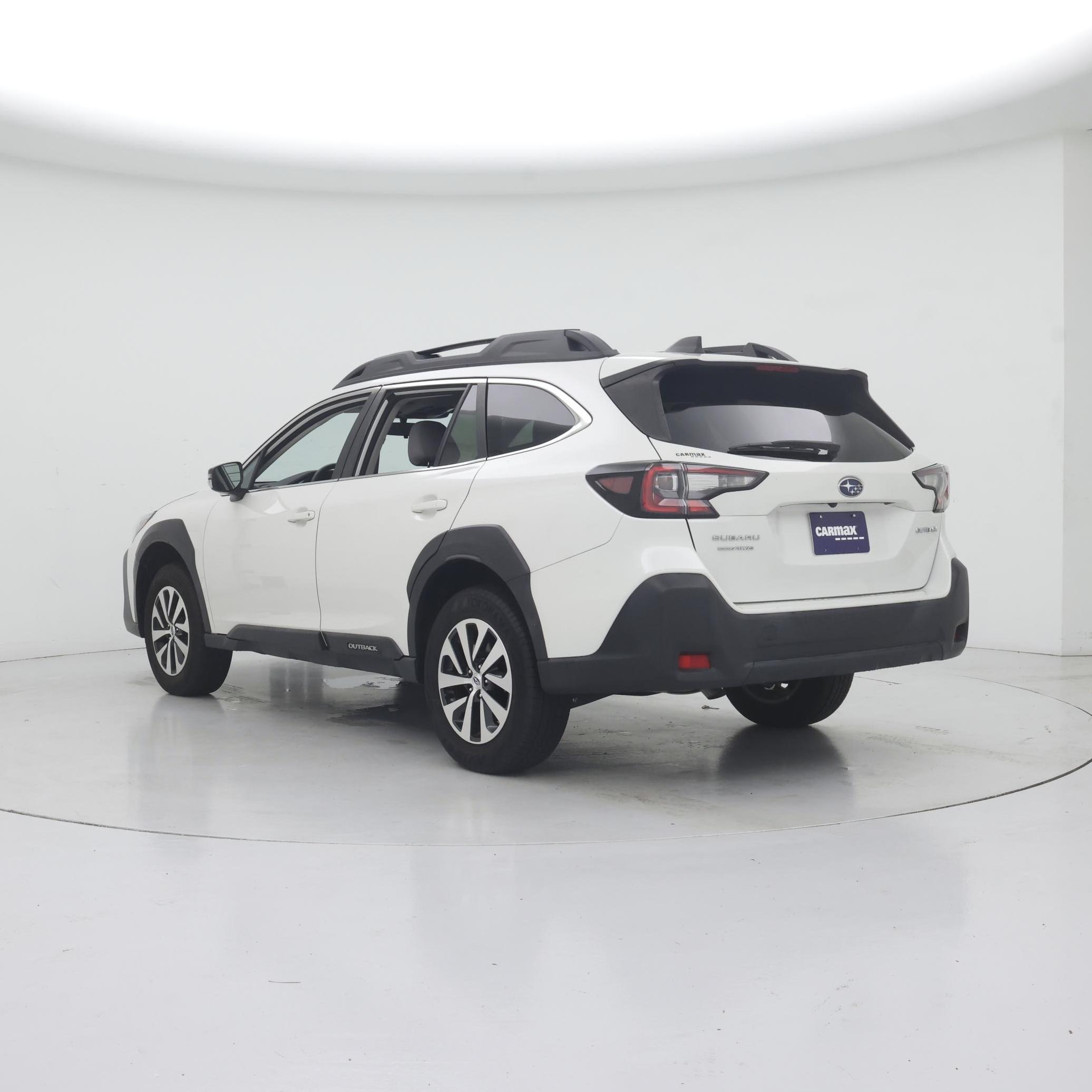 Thumbnail: 2023 Subaru Outback - 2