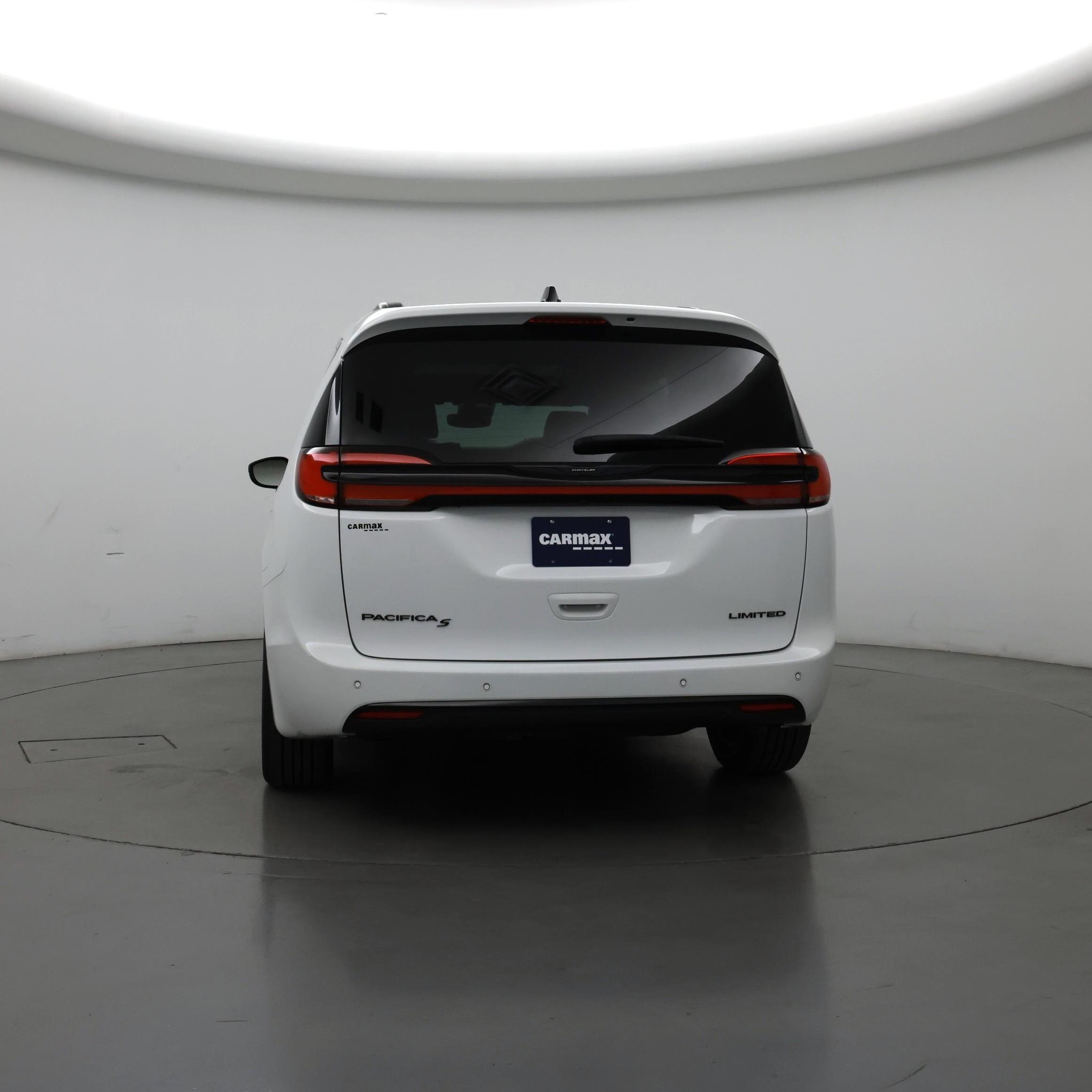 Thumbnail: 2025 Chrysler Pacifica - 6