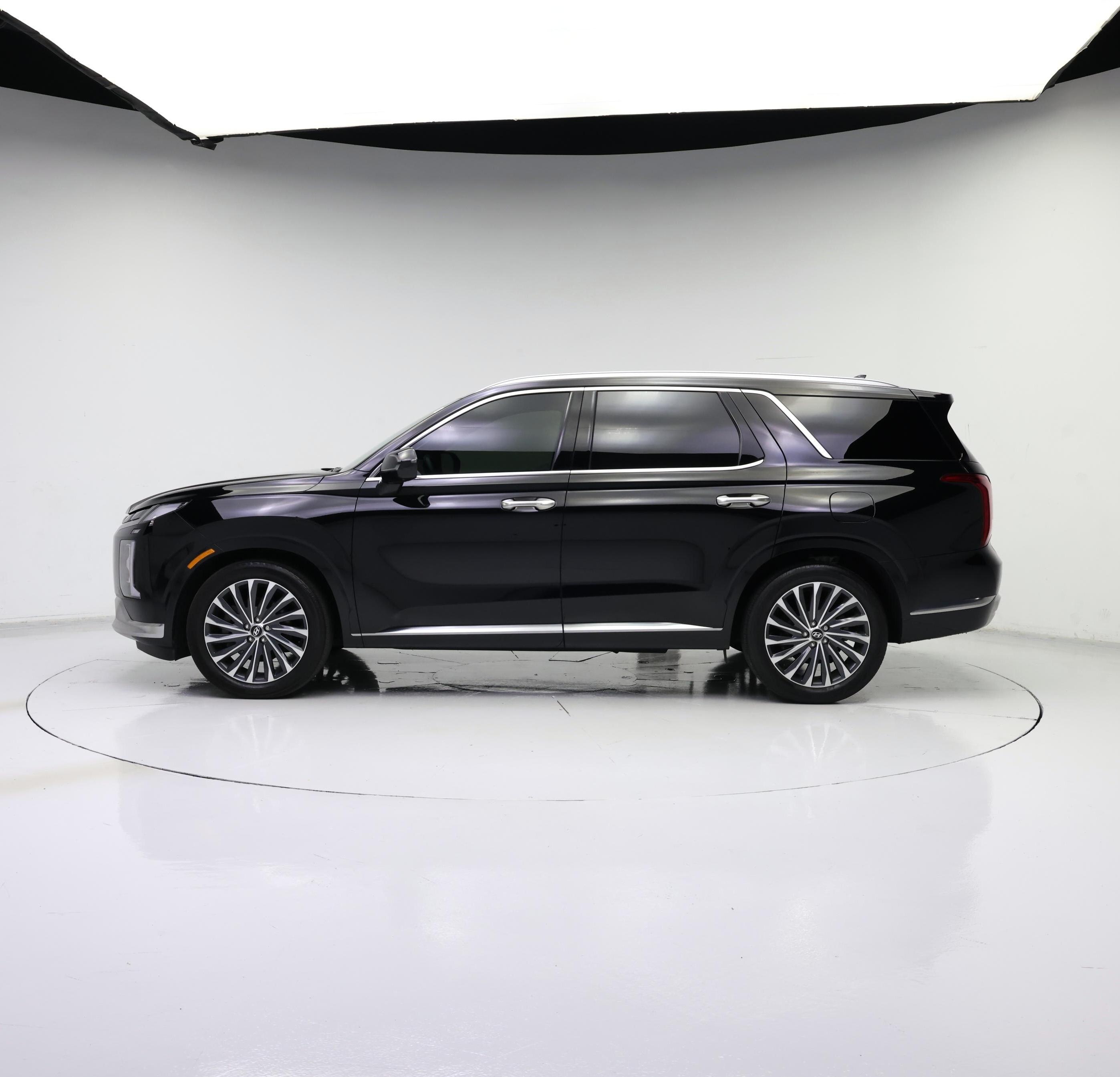 Thumbnail: 2023 Hyundai Palisade - 3