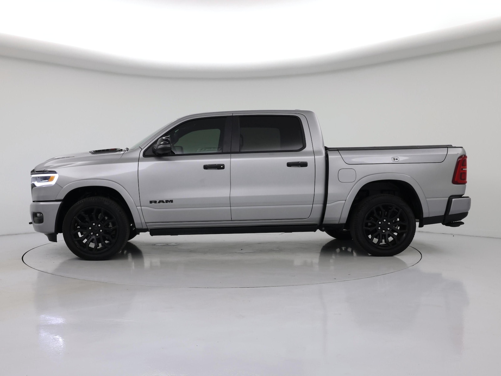 2025 RAM Ram 1500 Pickup Limited - Photo 4