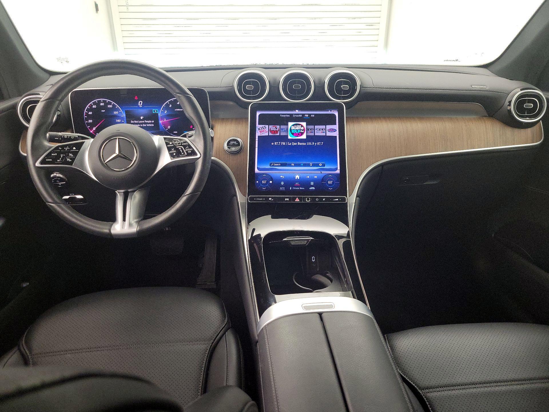 Thumbnail: 2024 Mercedes-Benz GLC - 9