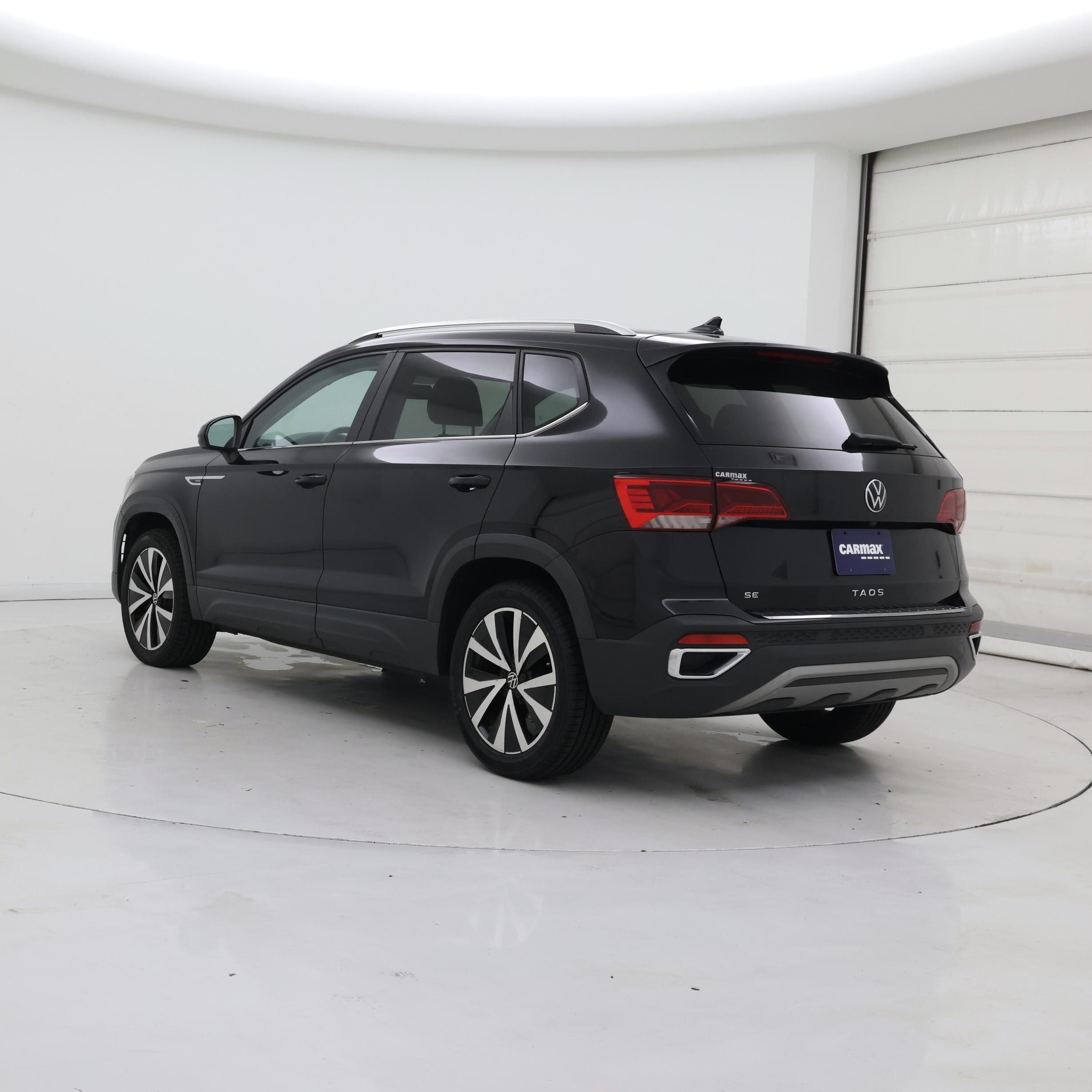 Thumbnail: 2022 Volkswagen Taos - 2