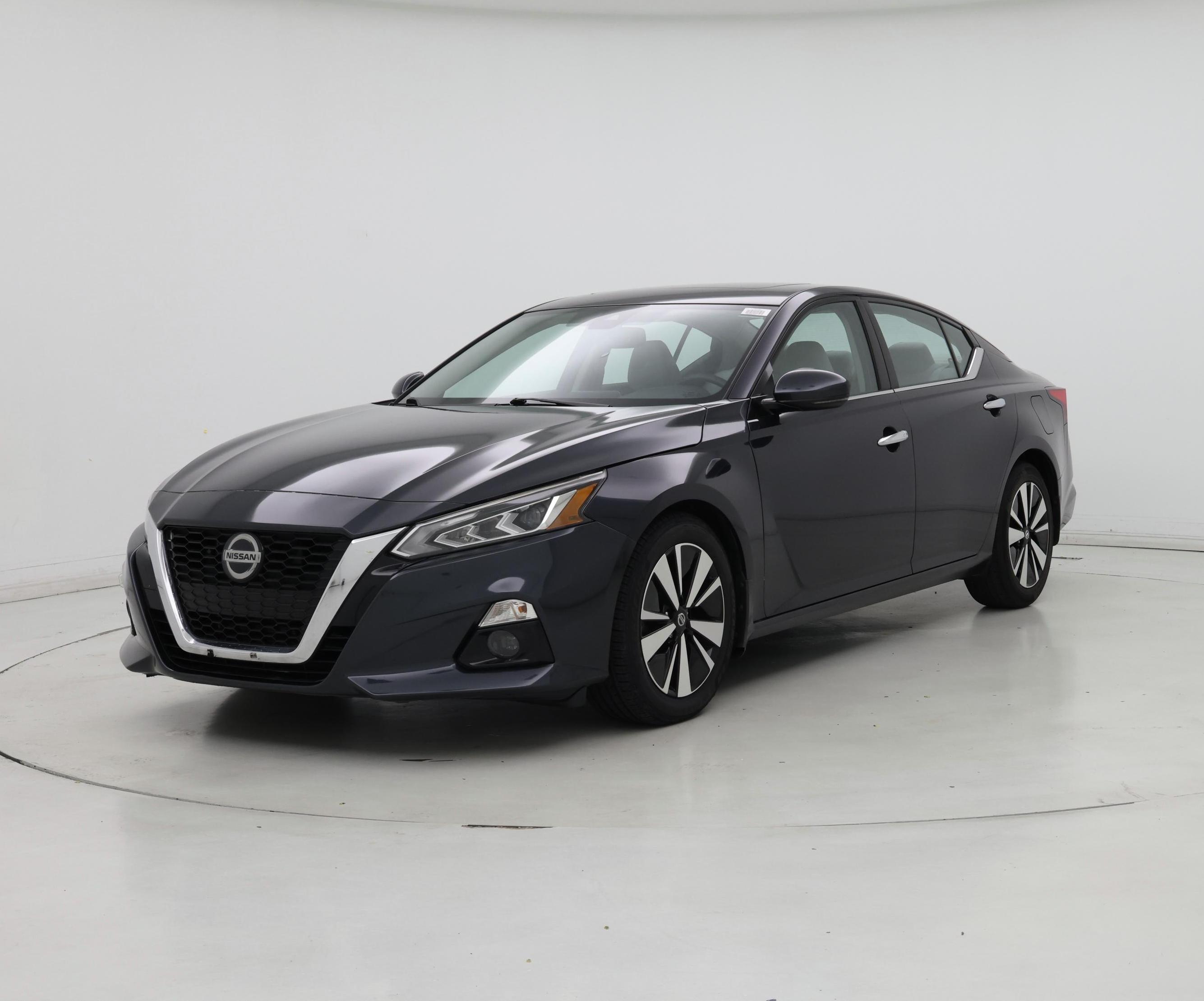 Thumbnail: 2020 Nissan Altima - 4