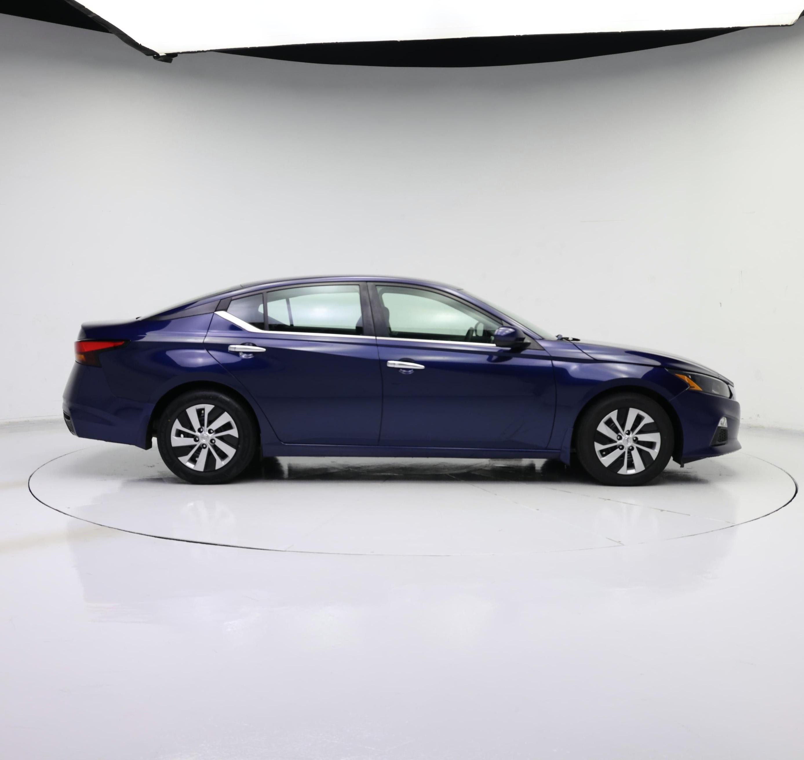 Thumbnail: 2022 Nissan Altima - 7