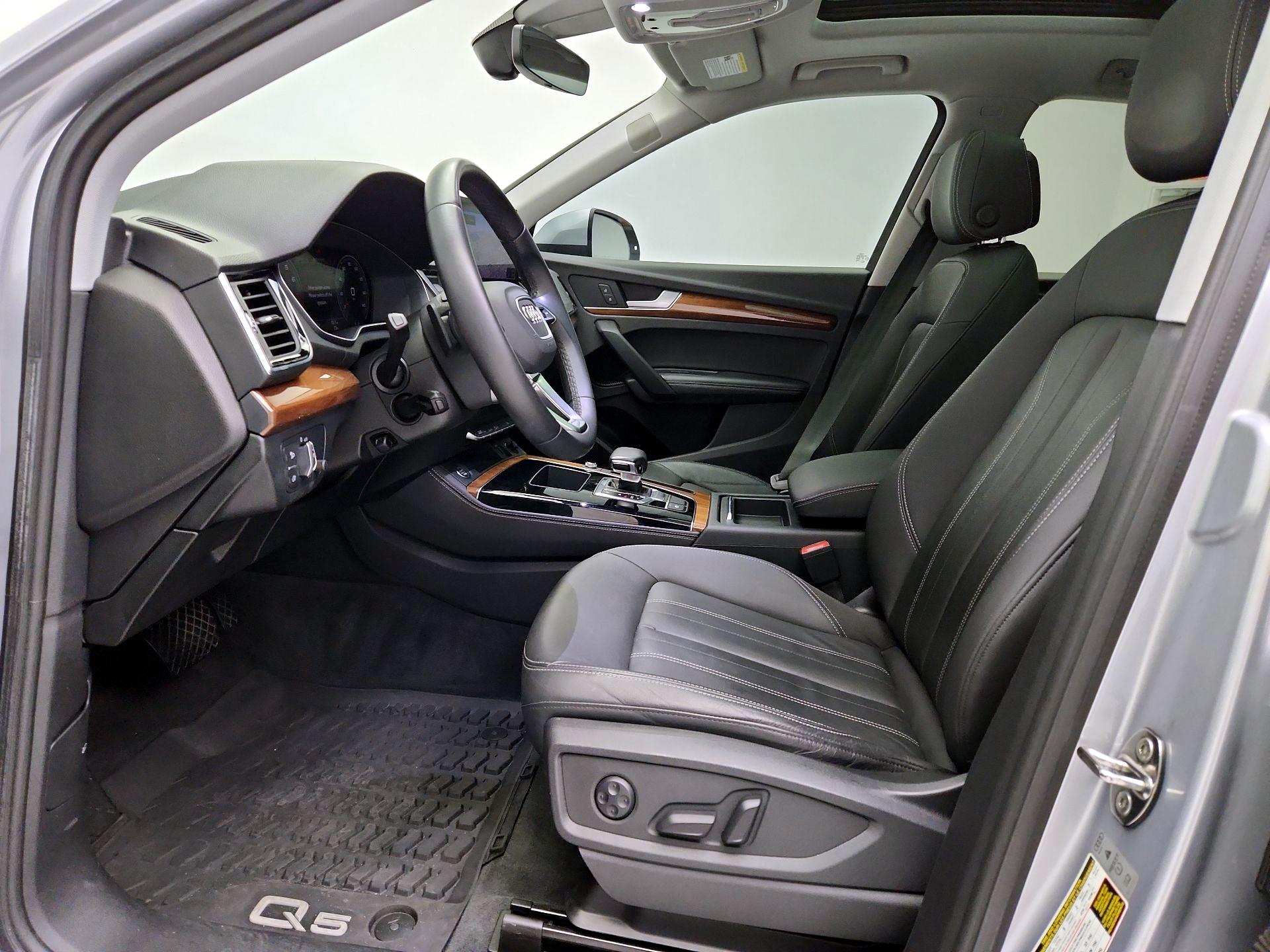 Thumbnail: 2022 Audi Q5 - 11