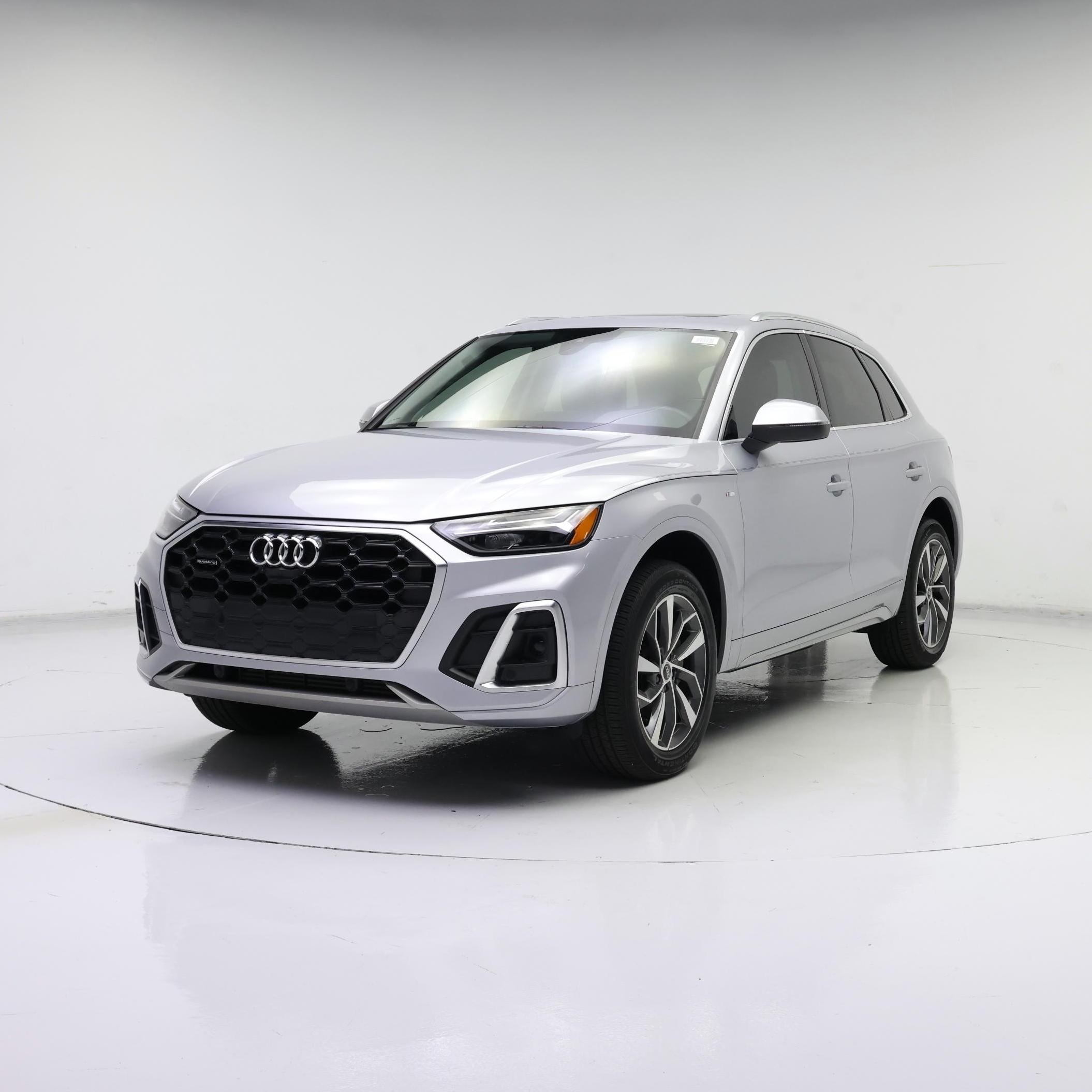 Thumbnail: 2022 Audi Q5 - 4