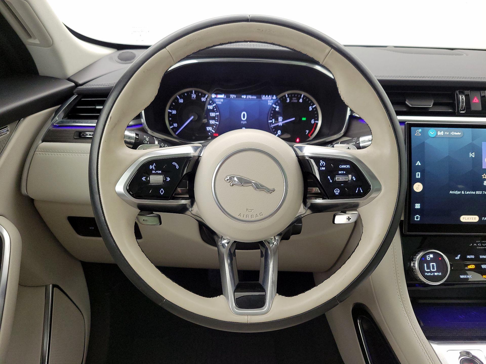 Thumbnail: 2023 Jaguar F-Pace - 10