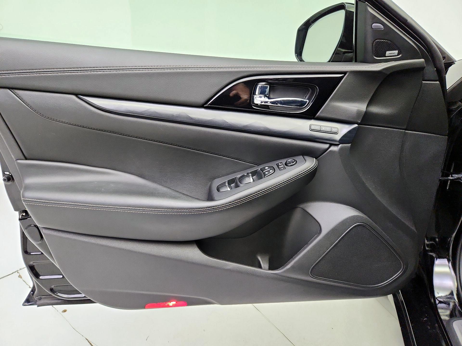 Thumbnail: 2020 Nissan Maxima - 12