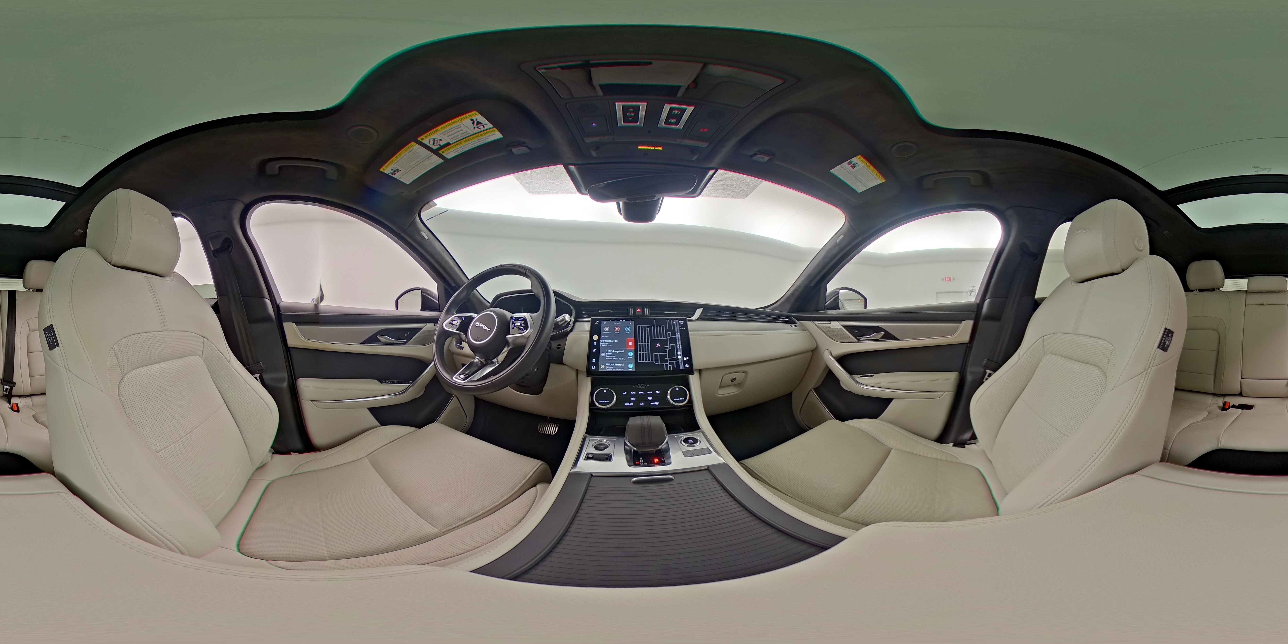 2021 Jaguar F-Pace R-Dynamic S - Photo 24