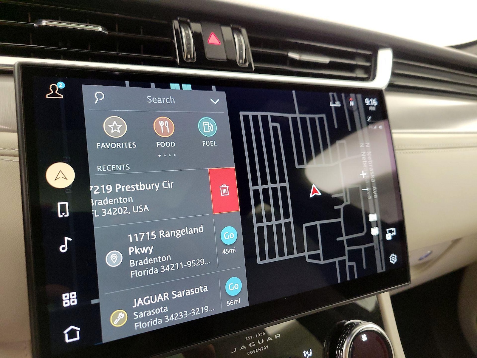 2021 Jaguar F-Pace R-Dynamic S - Photo 13