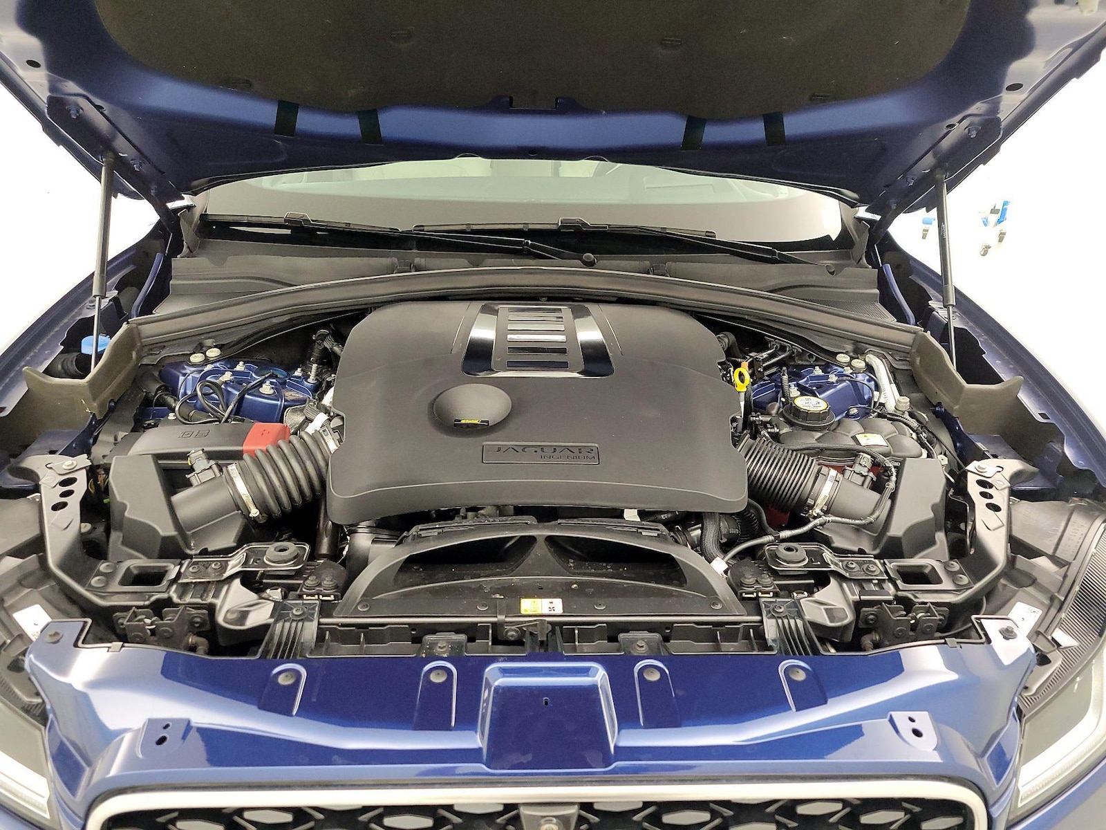 2021 Jaguar F-Pace R-Dynamic S - Photo 22