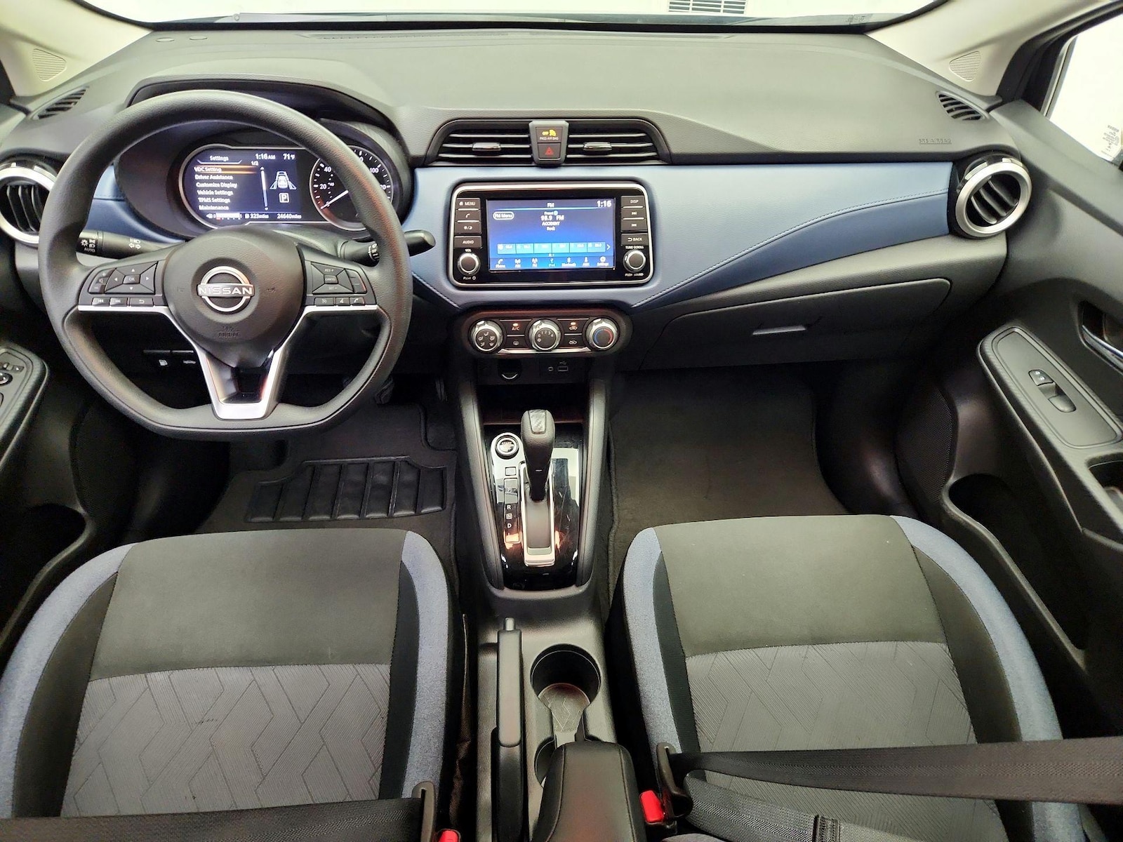 2025 Nissan Versa Sedan SV - Photo 10