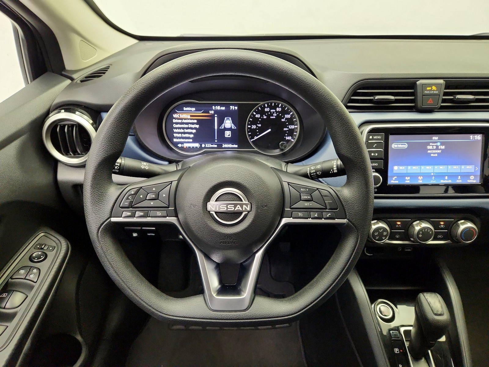 2025 Nissan Versa Sedan SV - Photo 11