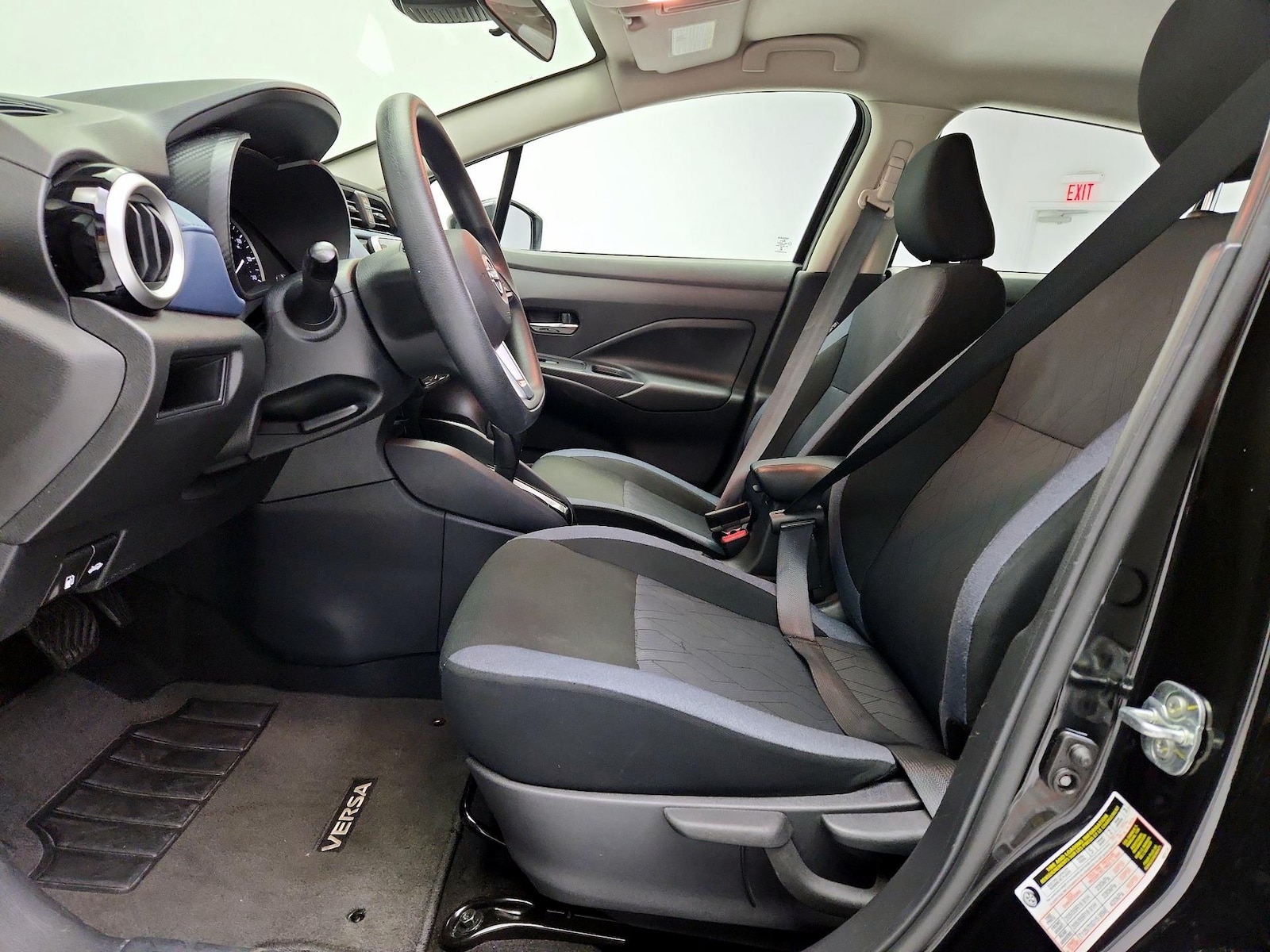 2025 Nissan Versa Sedan SV - Photo 12