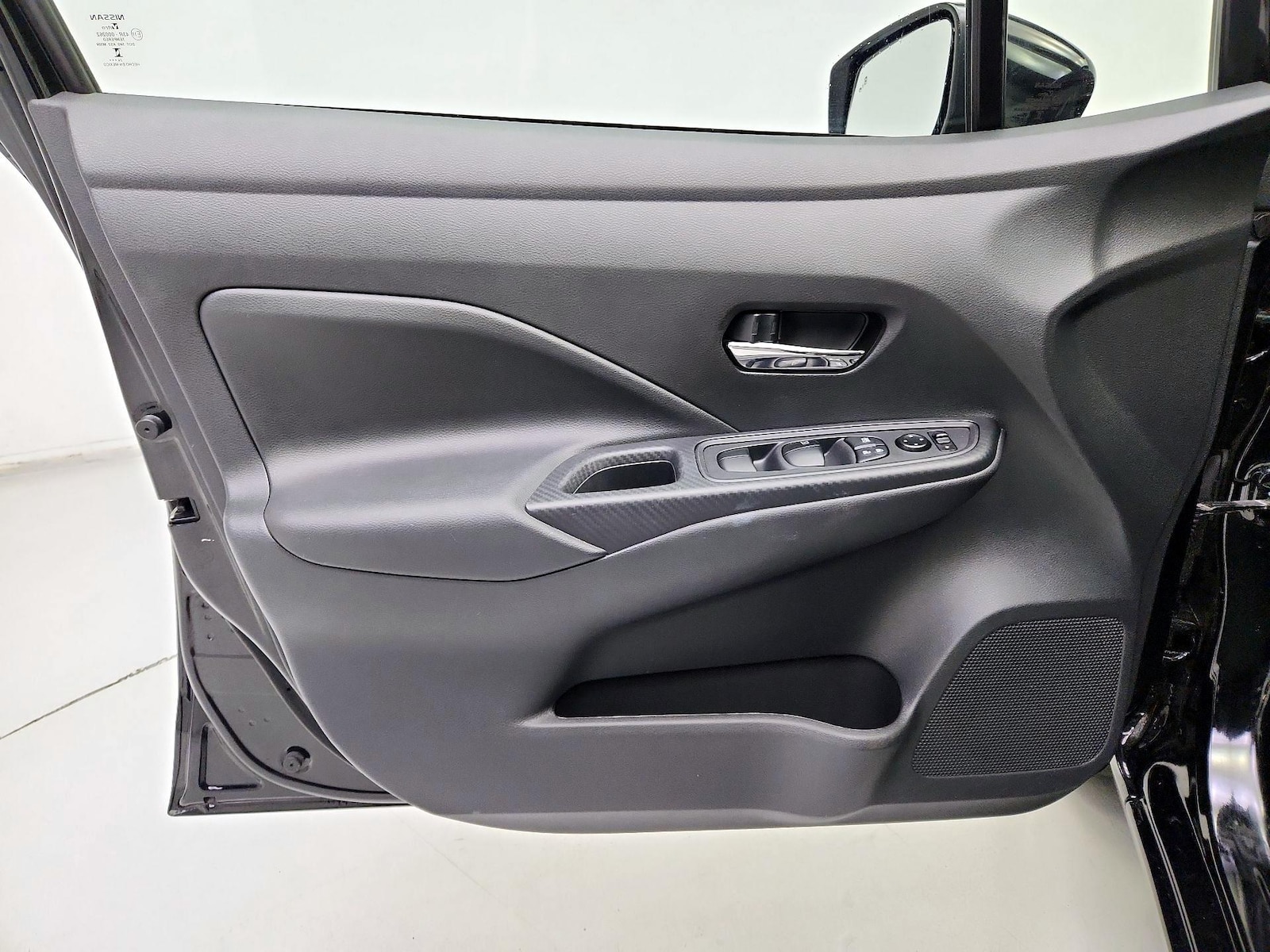 2025 Nissan Versa Sedan SV - Photo 13