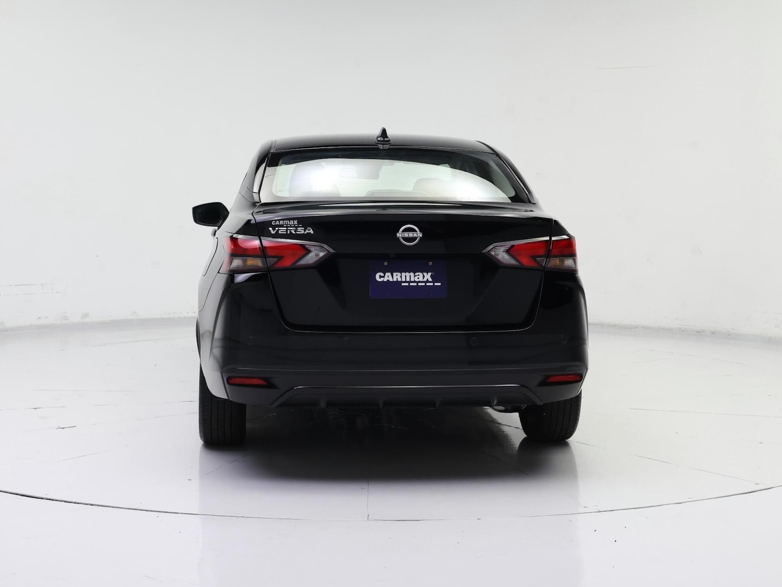 2025 Nissan Versa Sedan SV - Photo 7