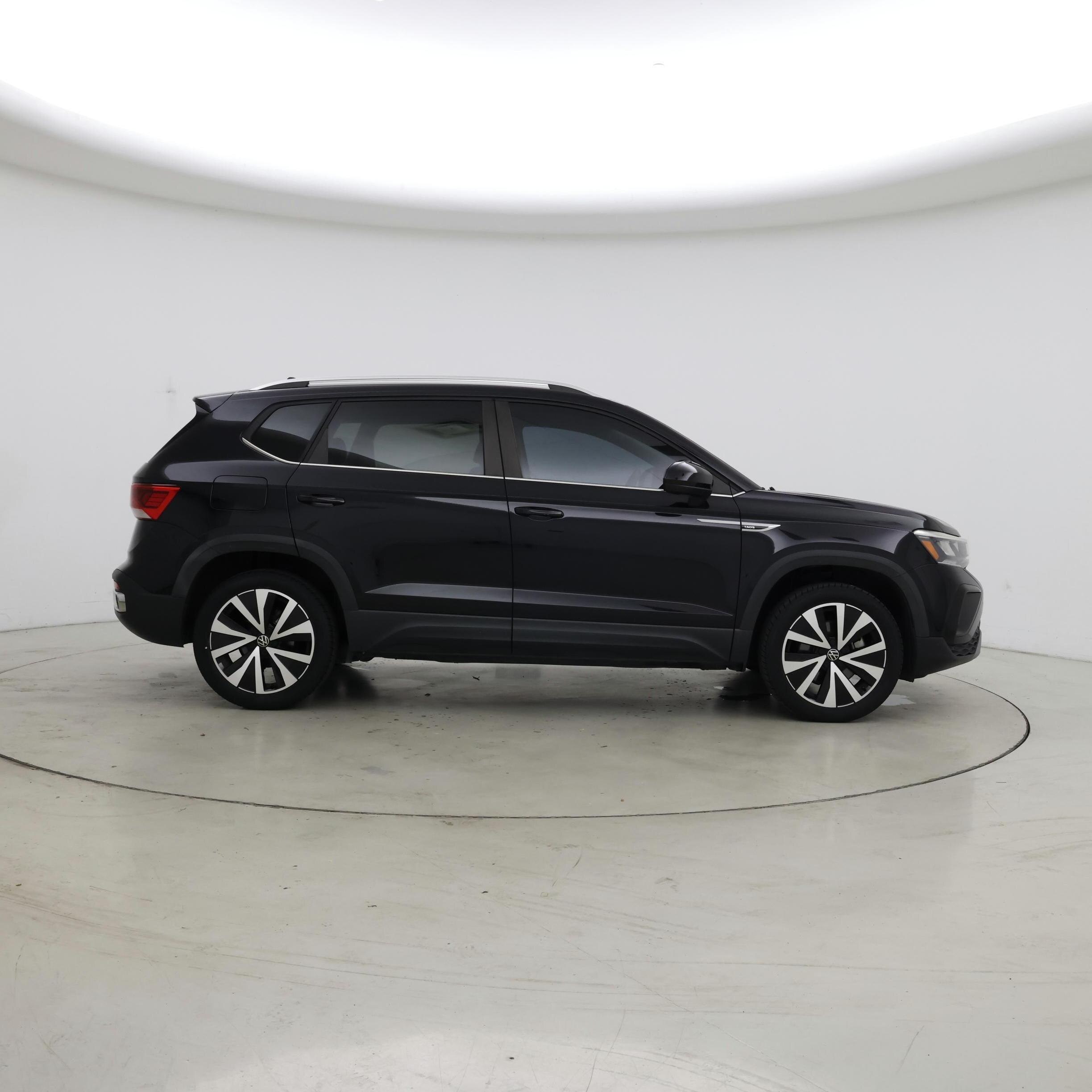Thumbnail: 2022 Volkswagen Taos - 7