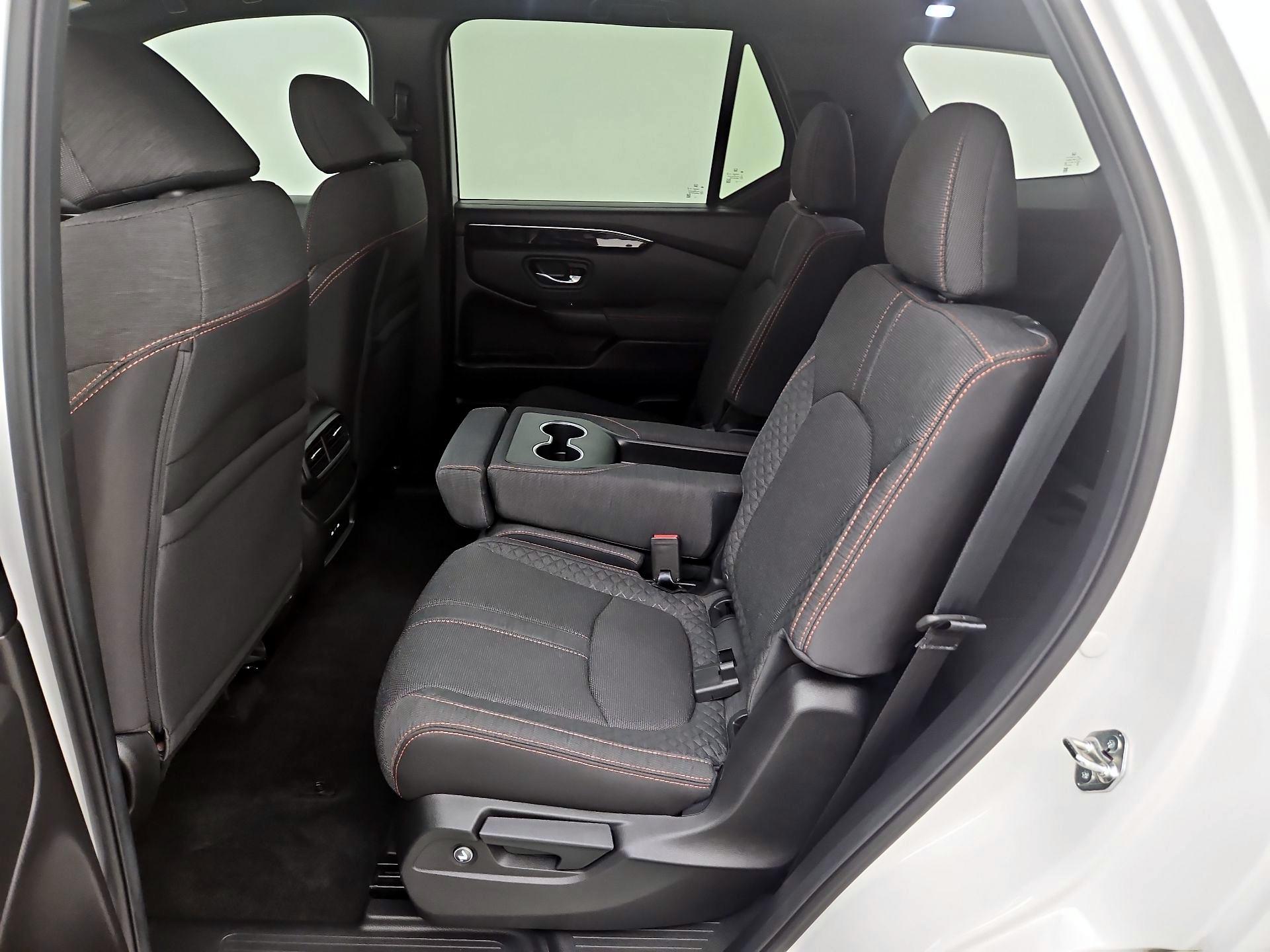 Thumbnail: 2025 Honda Pilot - 17