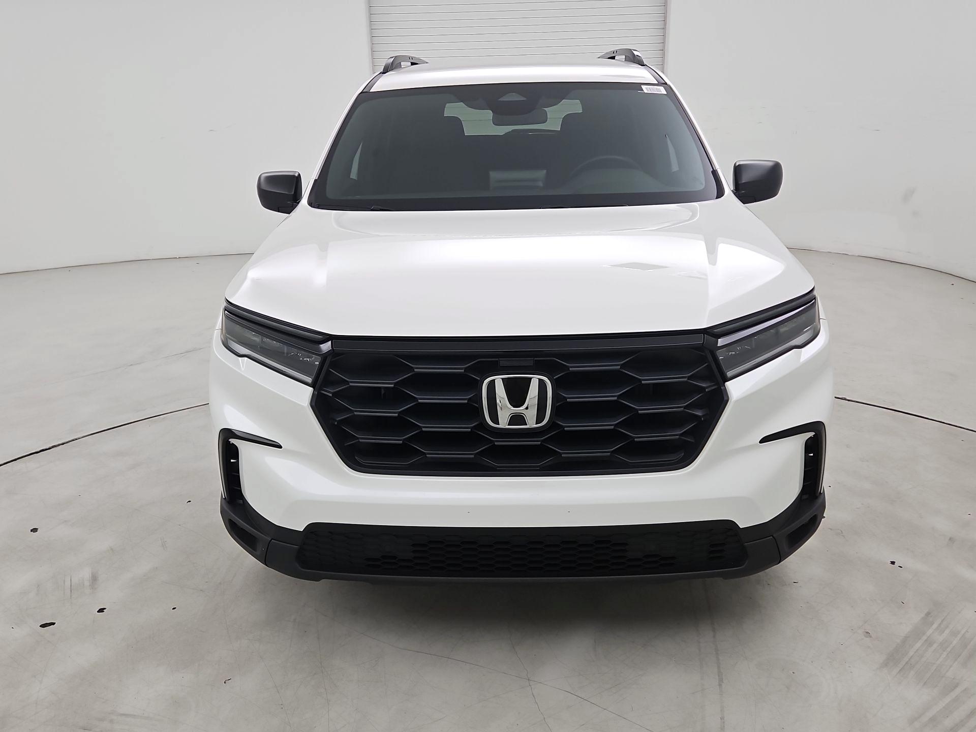 Thumbnail: 2025 Honda Pilot - 2
