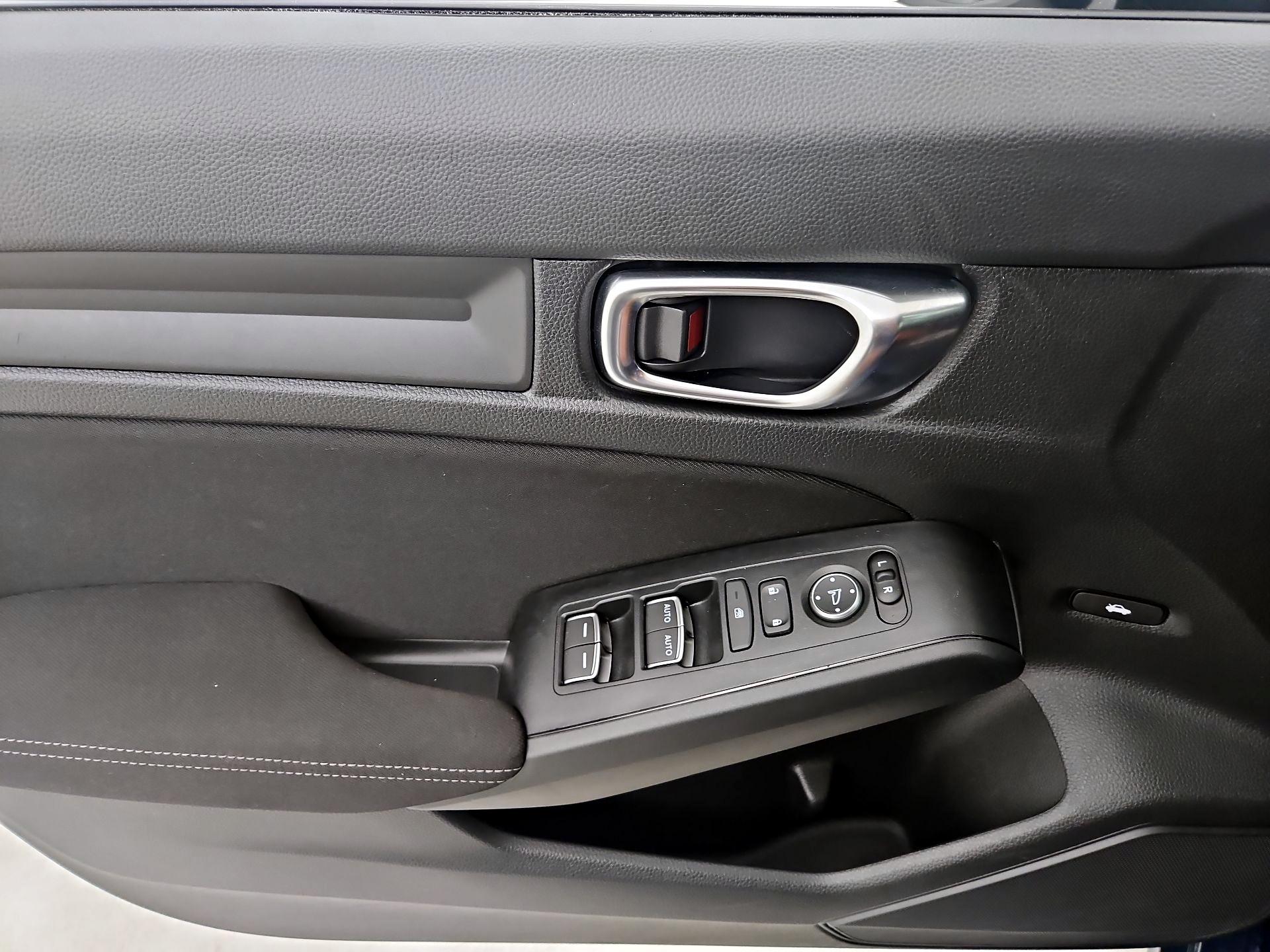 Thumbnail: 2025 Honda Civic - 10