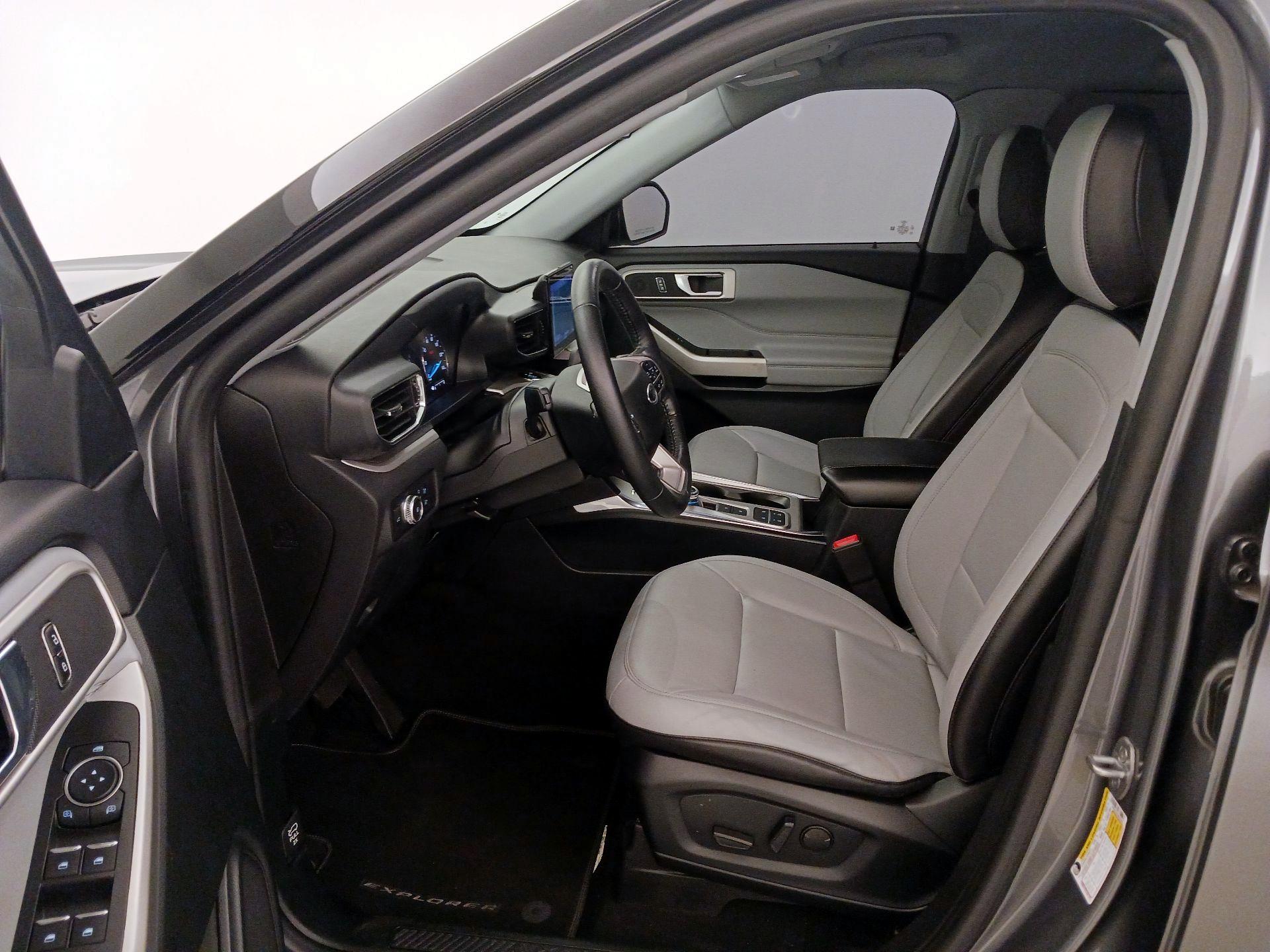 Thumbnail: 2021 Ford Explorer - 11