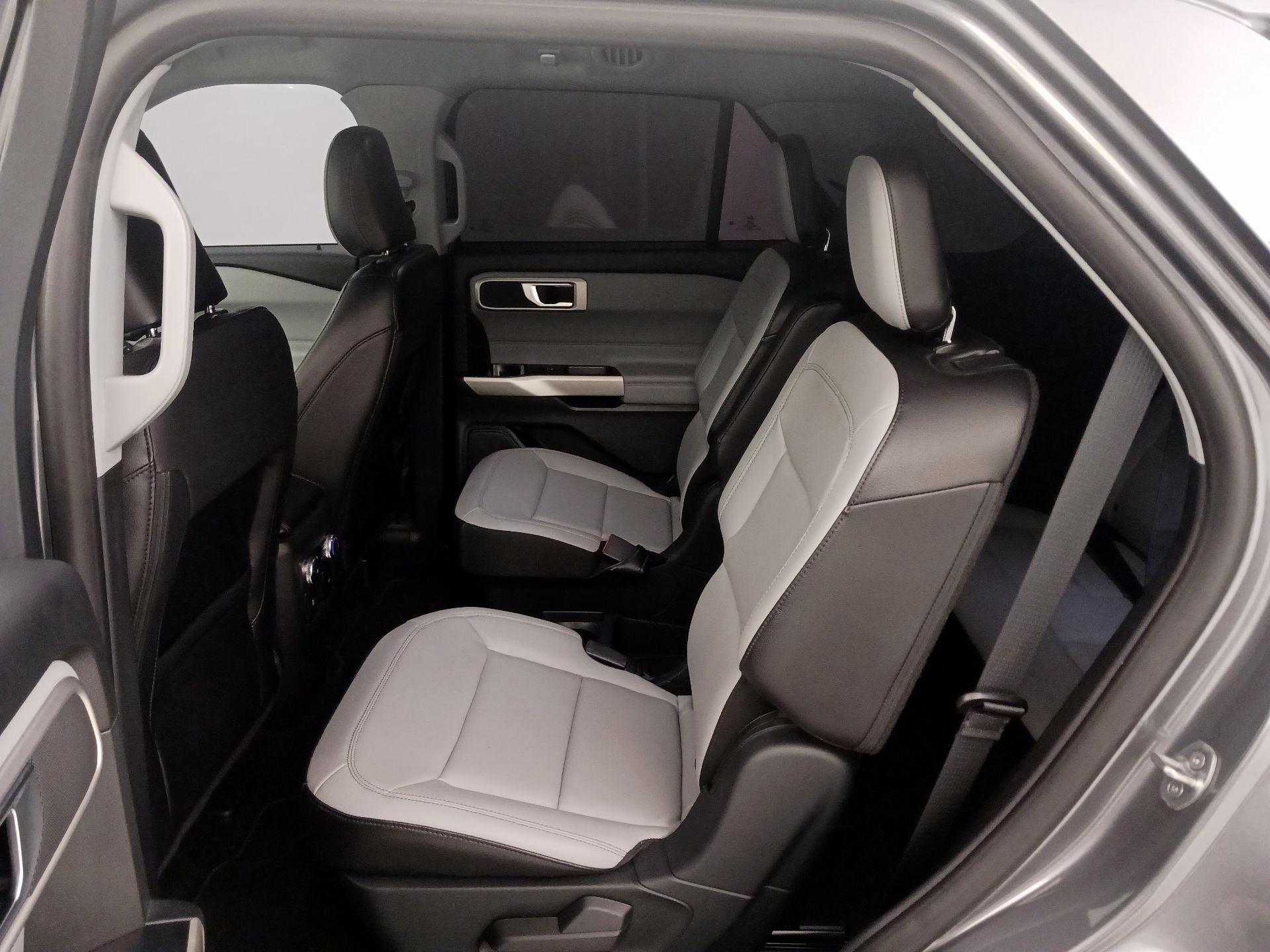 Thumbnail: 2021 Ford Explorer - 20