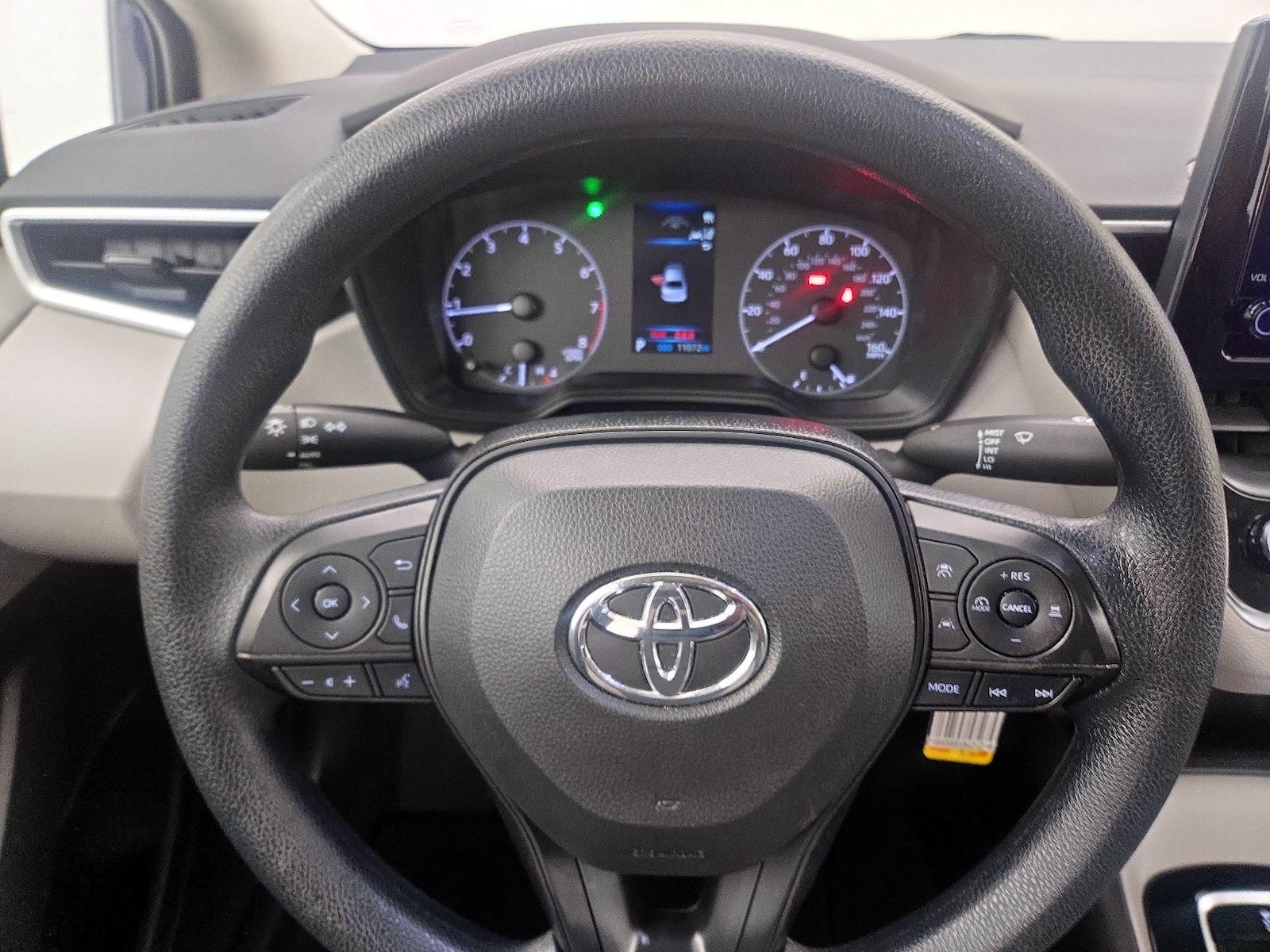 2023 Toyota Corolla LE - Photo 11