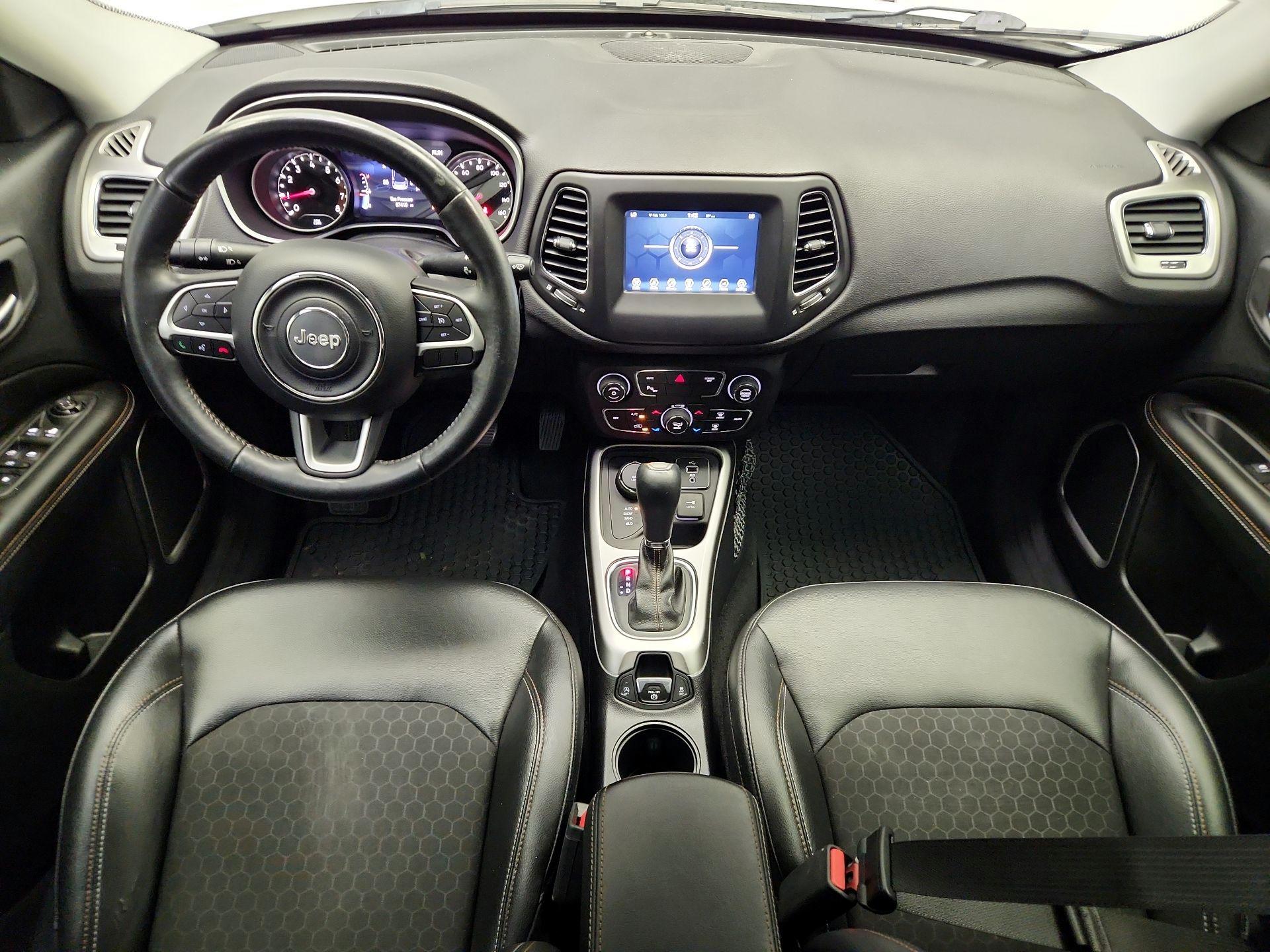 Thumbnail: 2018 Jeep Compass - 9