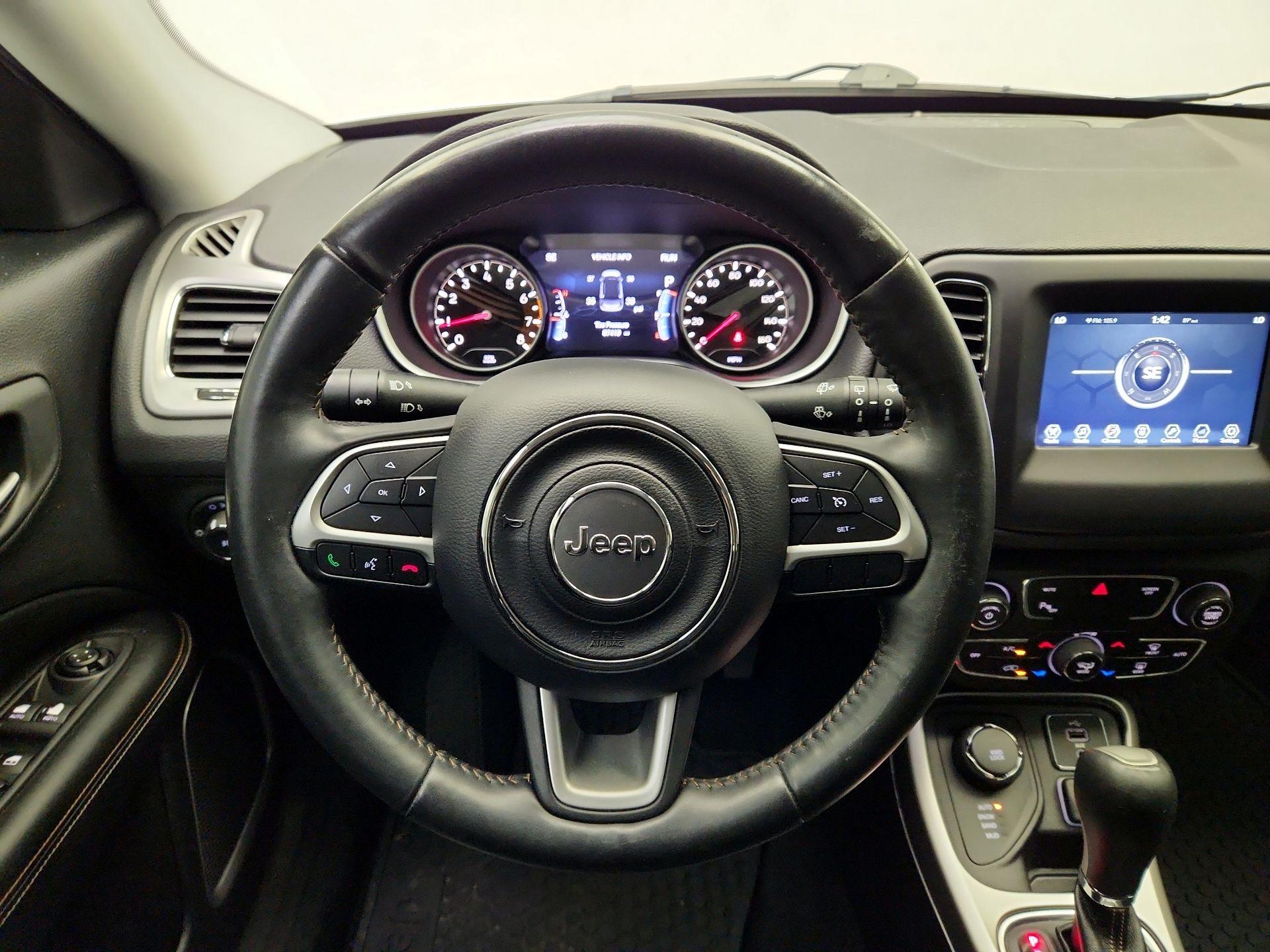 Thumbnail: 2018 Jeep Compass - 10