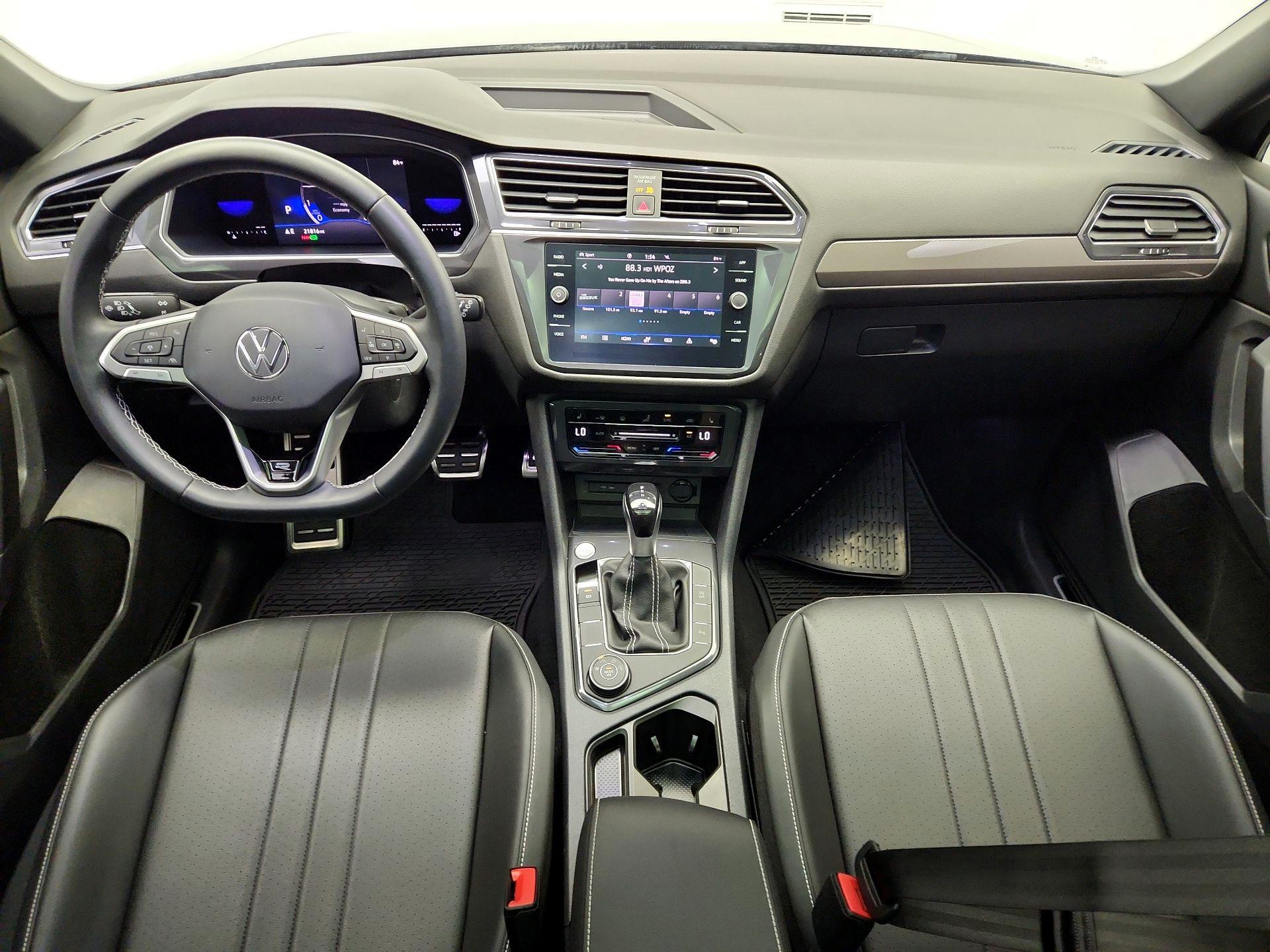 Thumbnail: 2023 Volkswagen Tiguan - 9