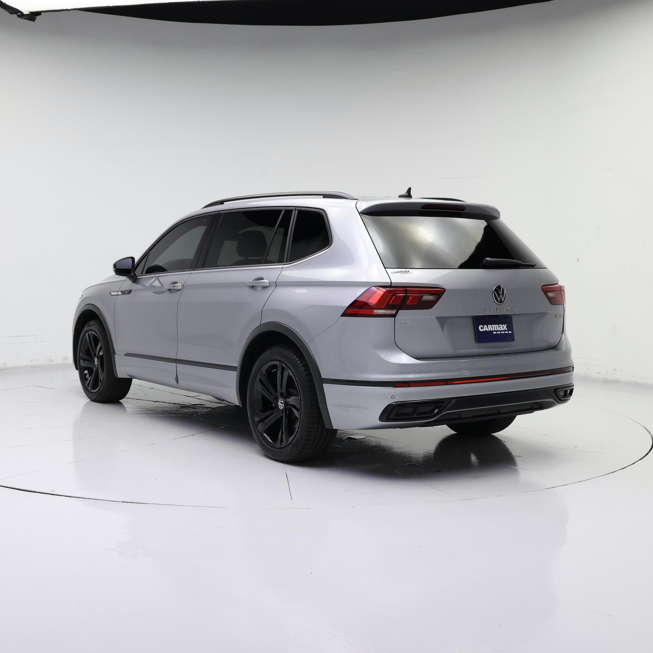 Thumbnail: 2023 Volkswagen Tiguan - 2