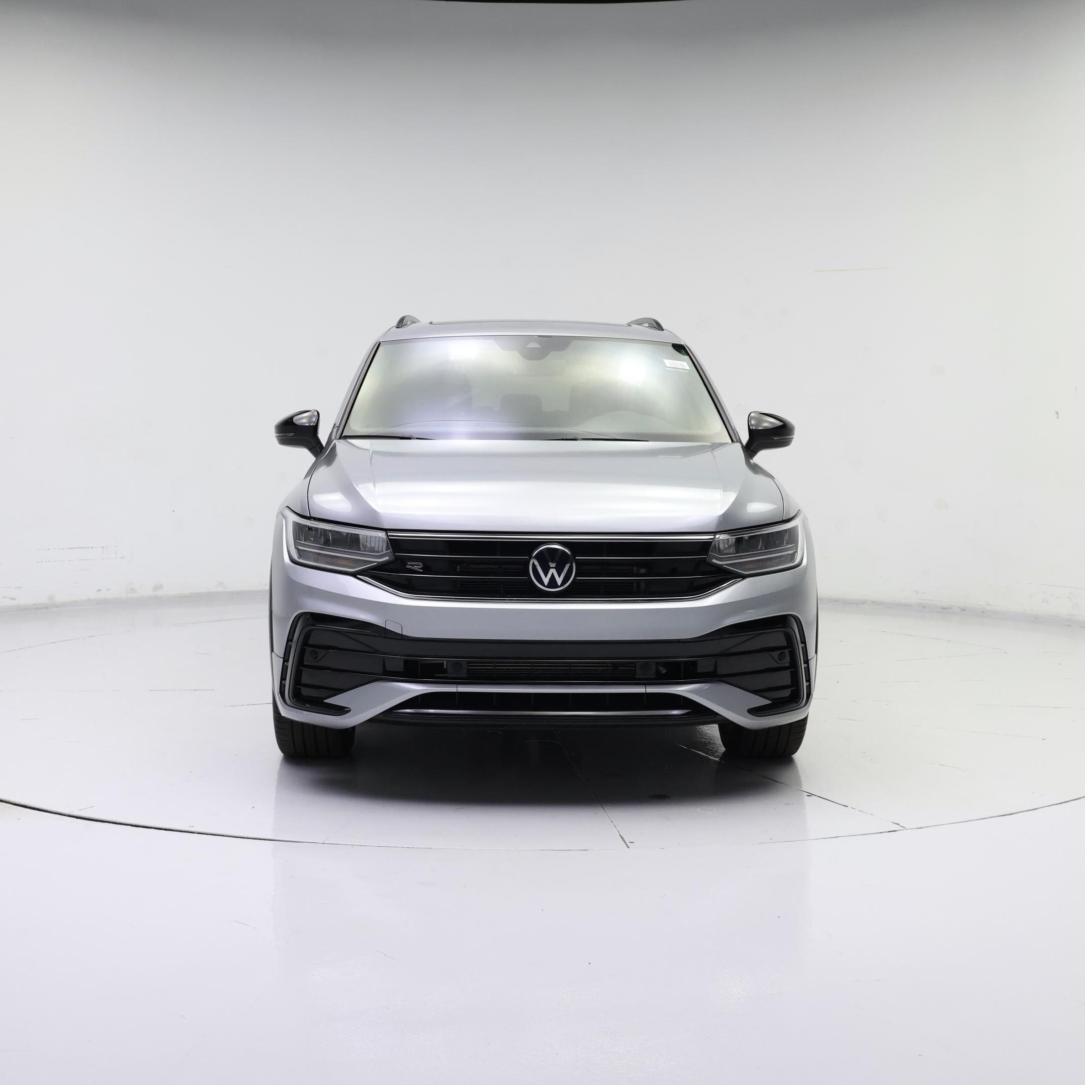 Thumbnail: 2023 Volkswagen Tiguan - 5