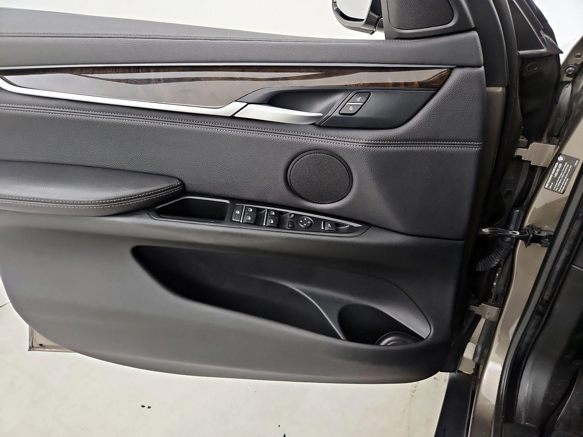 Thumbnail: 2019 BMW X6 - 12