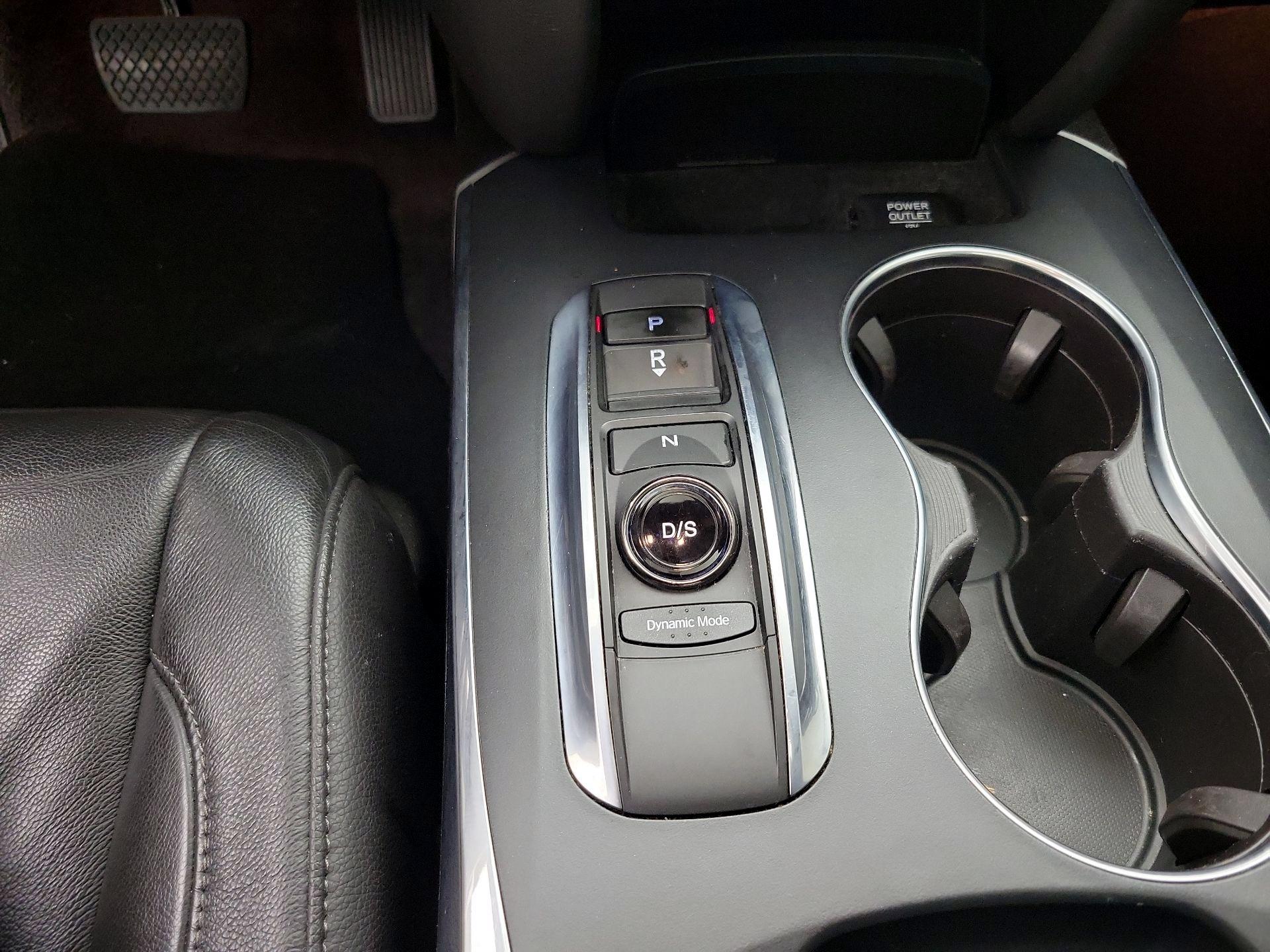 Thumbnail: 2018 Acura MDX - 17