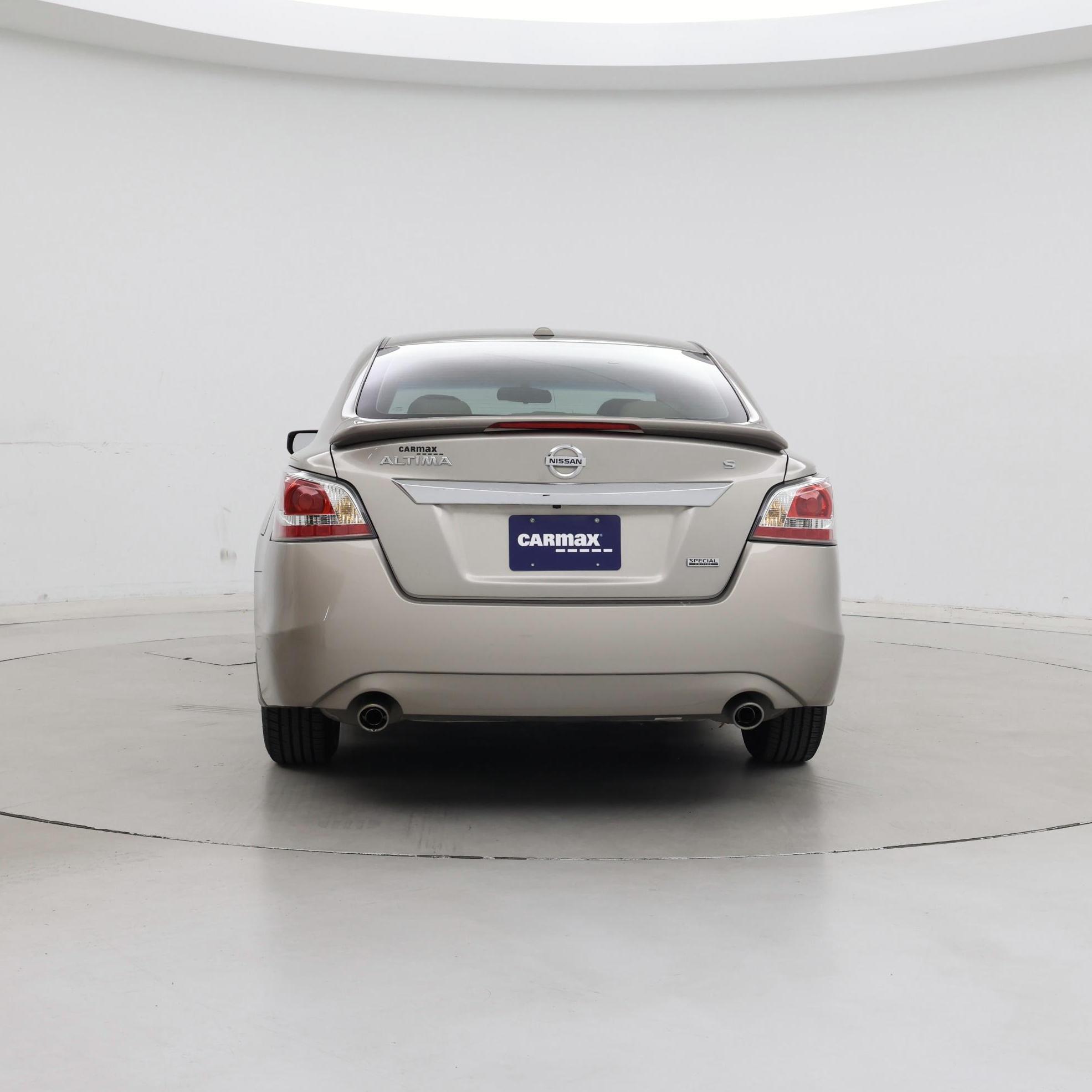 Thumbnail: 2015 Nissan Altima - 6